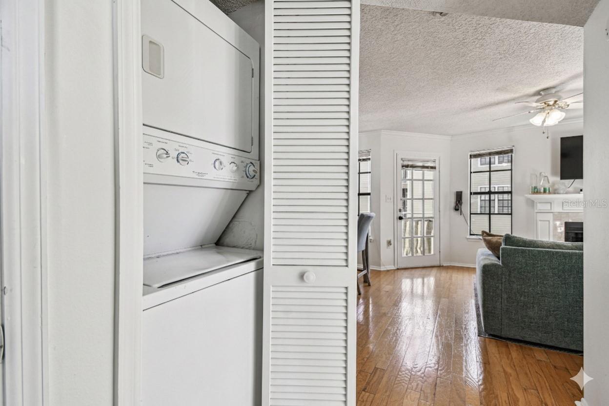 HYDE PARK PLACE II A CONDOMINI - Residential