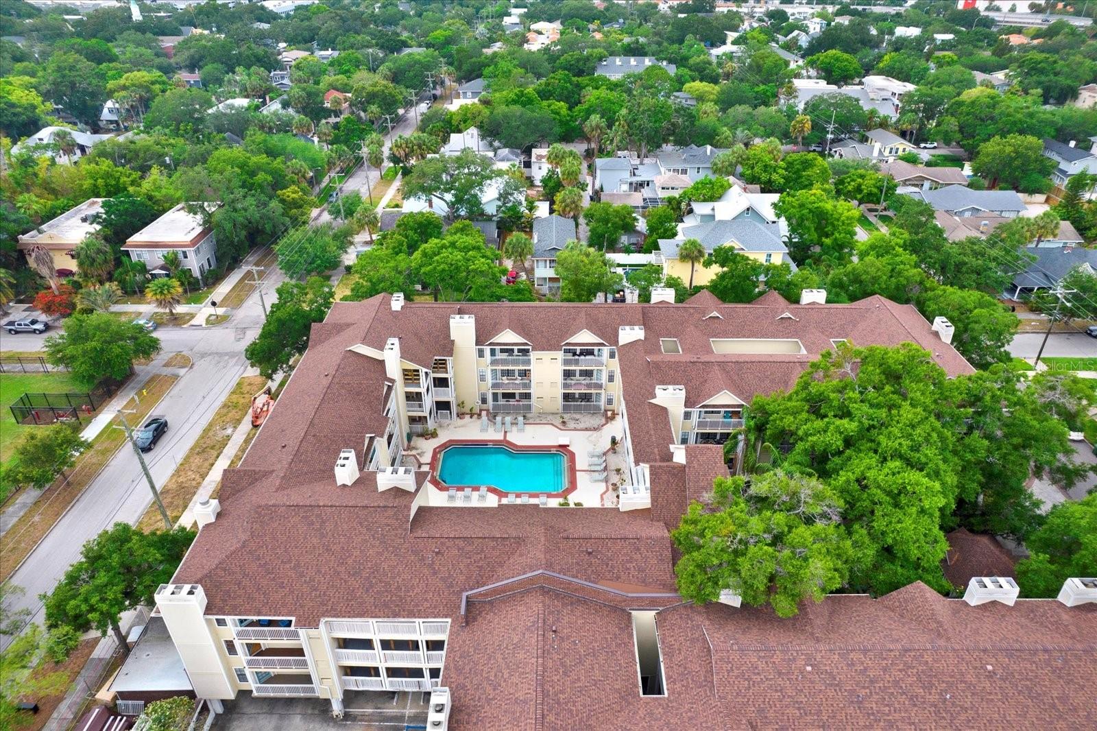 HYDE PARK PLACE II A CONDOMINI - Residential