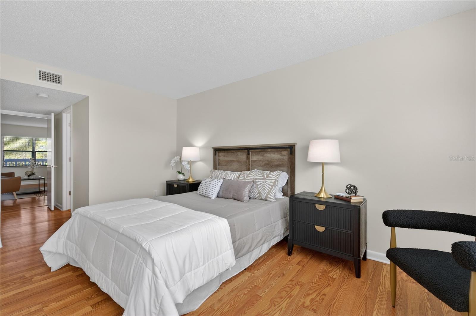 WINSTON PARK NORTHEAST - Residential