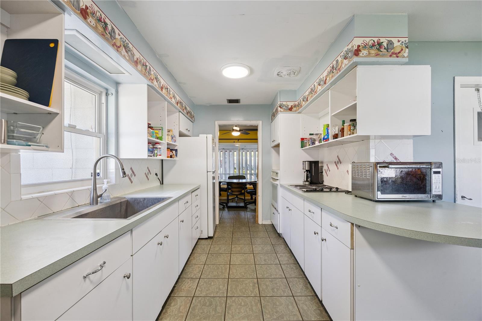 KINGSWOOD MANOR 1ST ADD - Residential