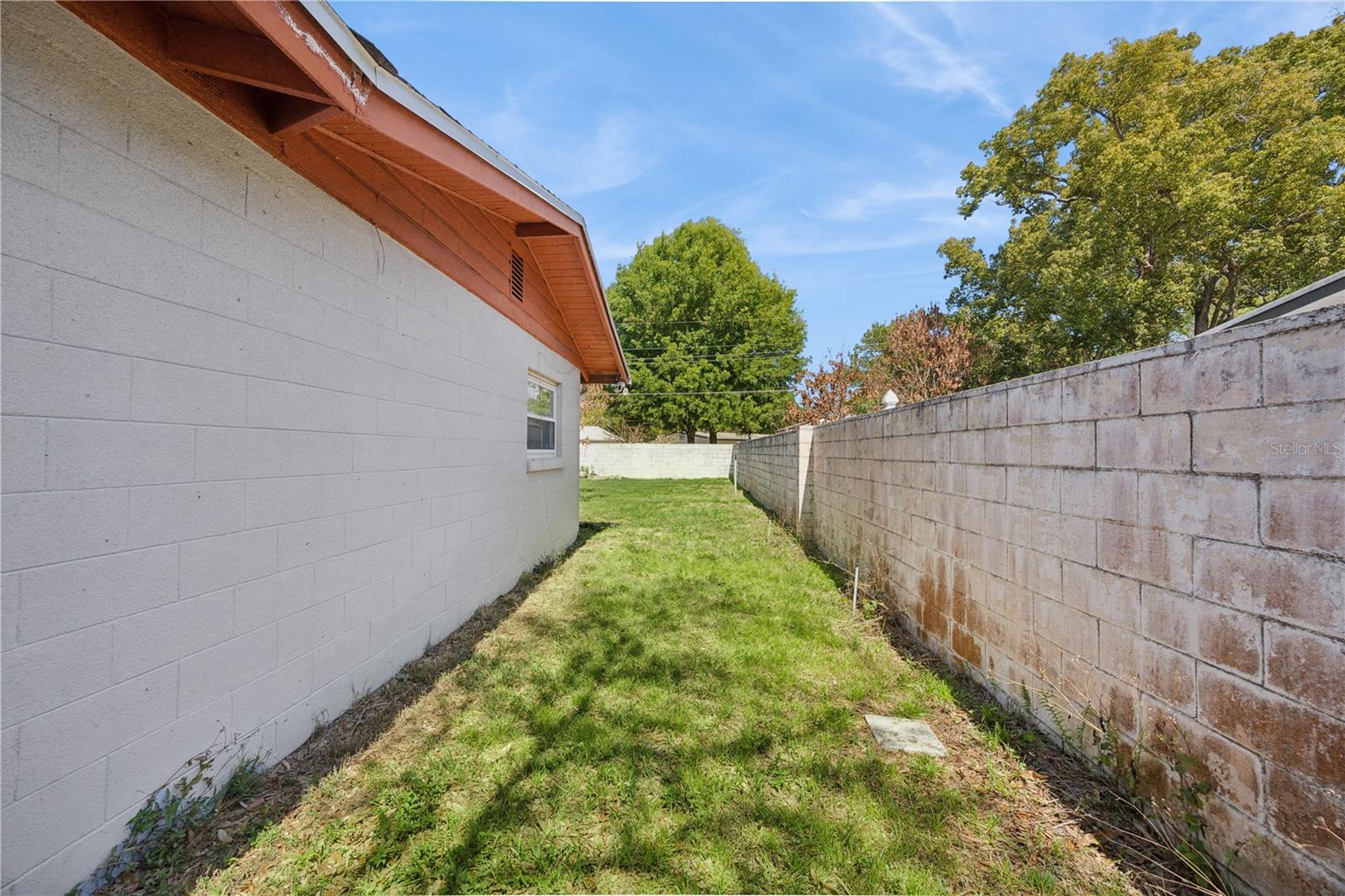 KINGSWOOD MANOR 1ST ADD - Residential