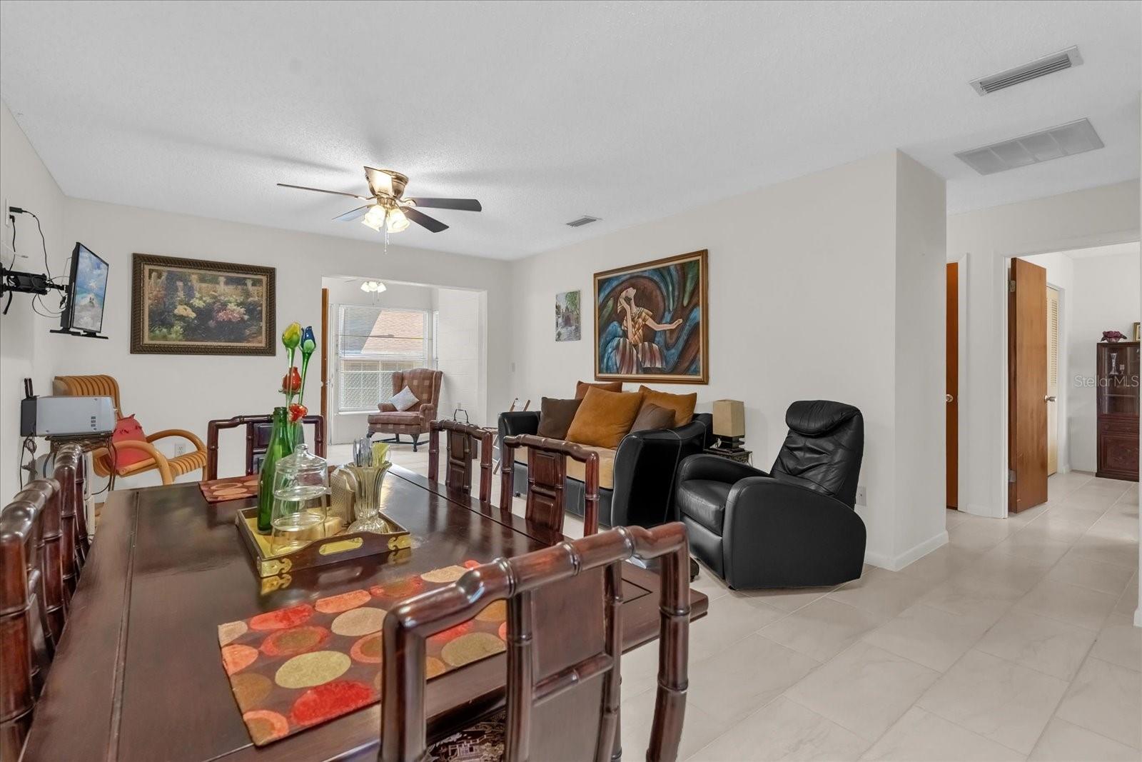 151 N HILL AVENUE 10