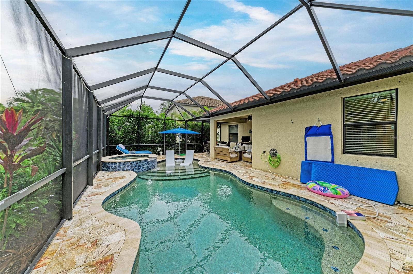 GRAN PARADISO PH 1 - Residential