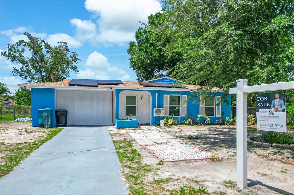 Photo of 4671 Vergara Court, Orlando, FL 32811 (MLS # O6414856)