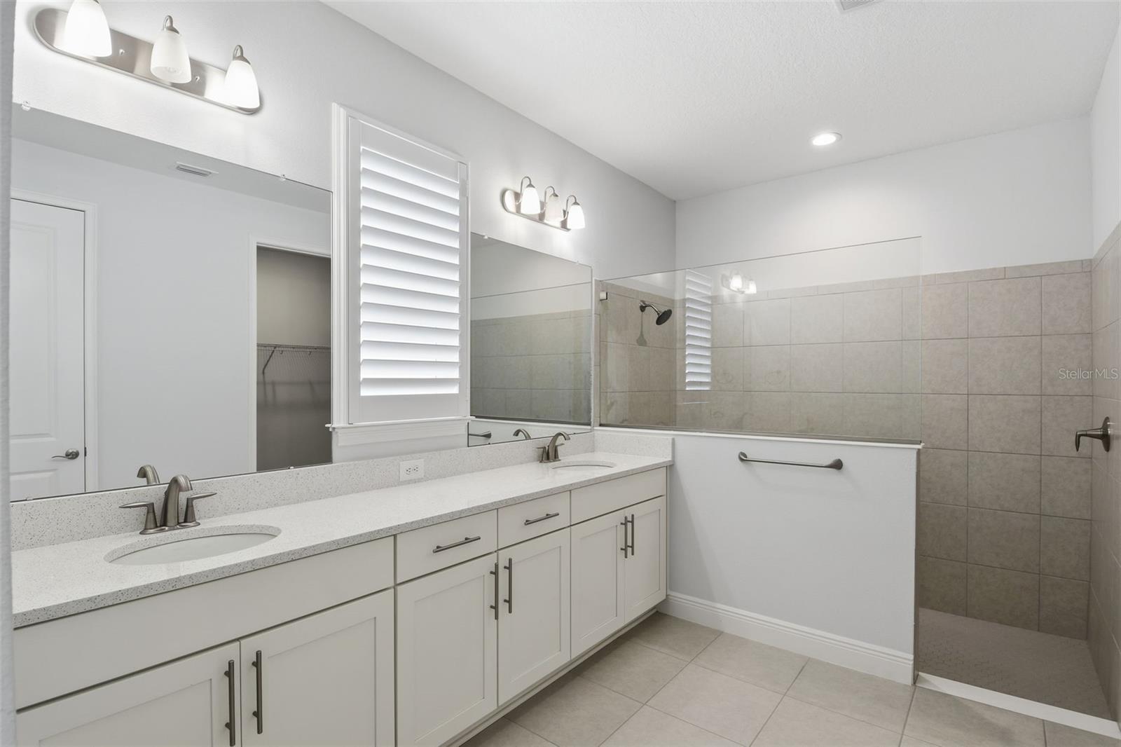 PERSIMMON PARK - Residential