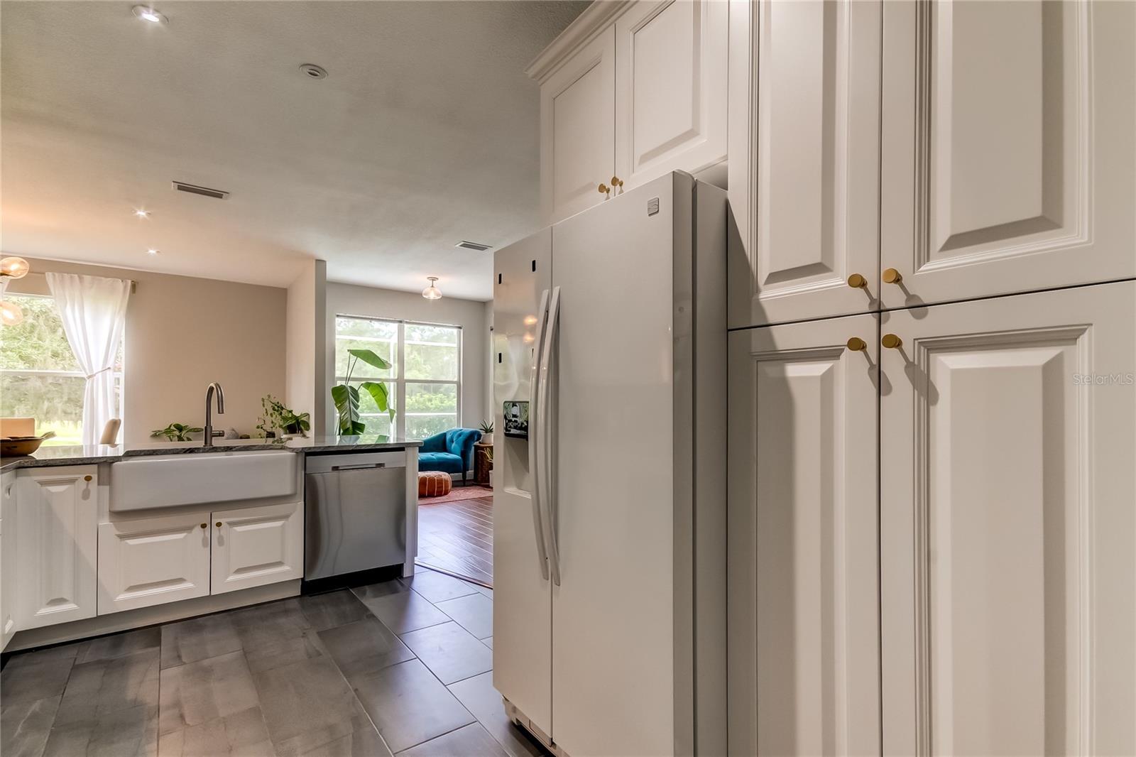 CANTERBURY VILLAGE - Residential Lease