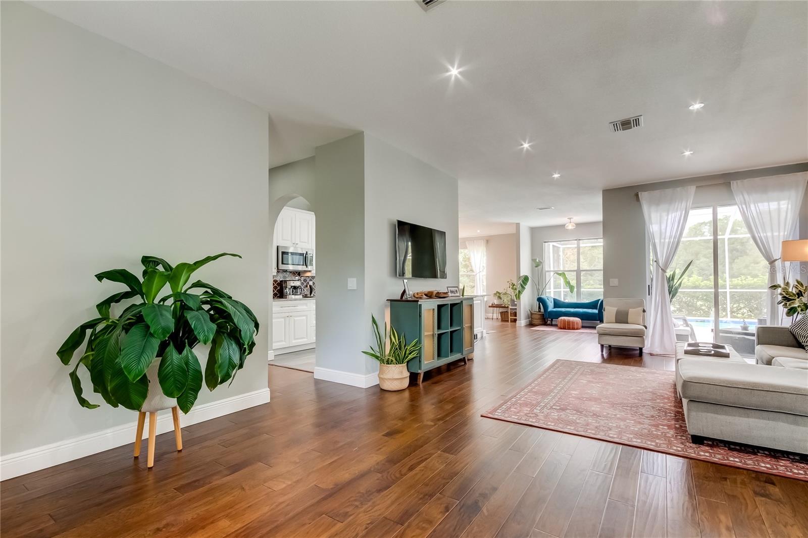 CANTERBURY VILLAGE - Residential Lease