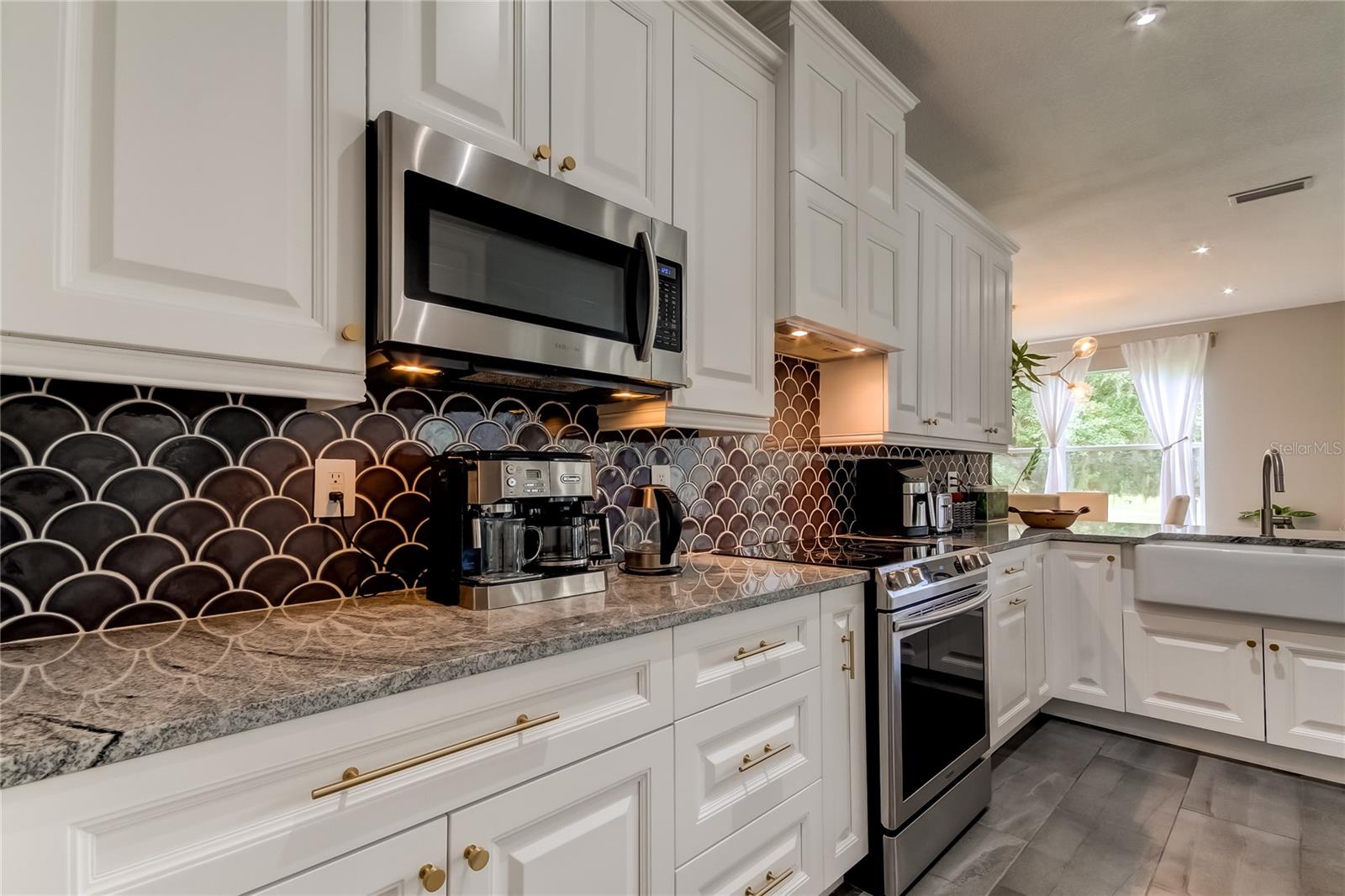 CANTERBURY VILLAGE - Residential Lease
