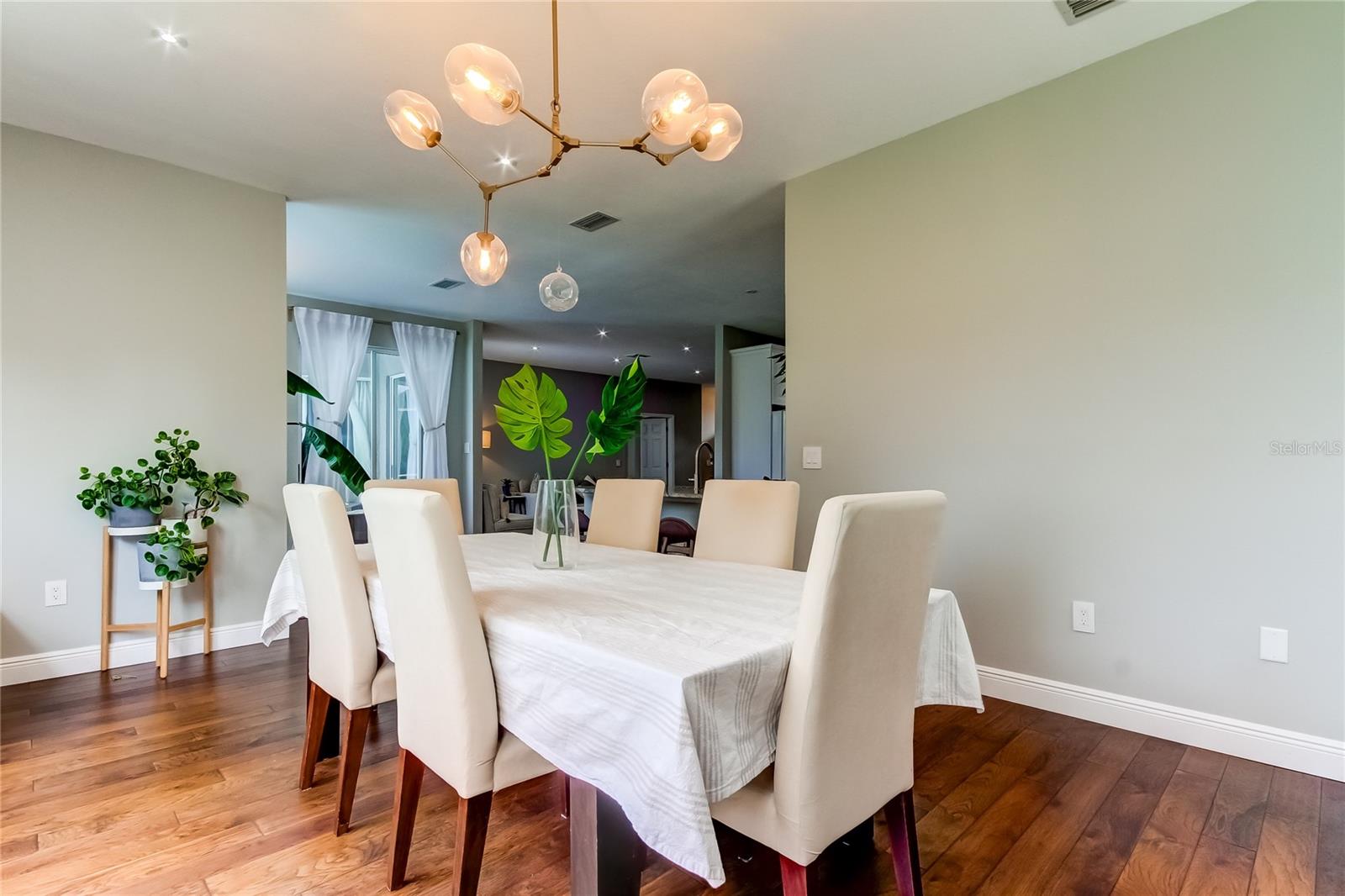CANTERBURY VILLAGE - Residential Lease