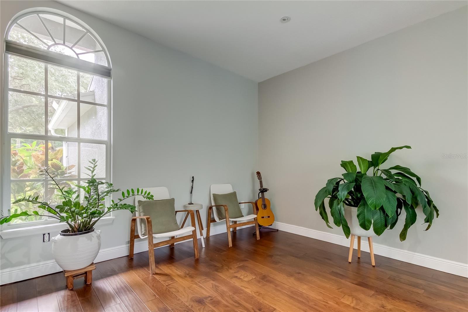 CANTERBURY VILLAGE - Residential Lease