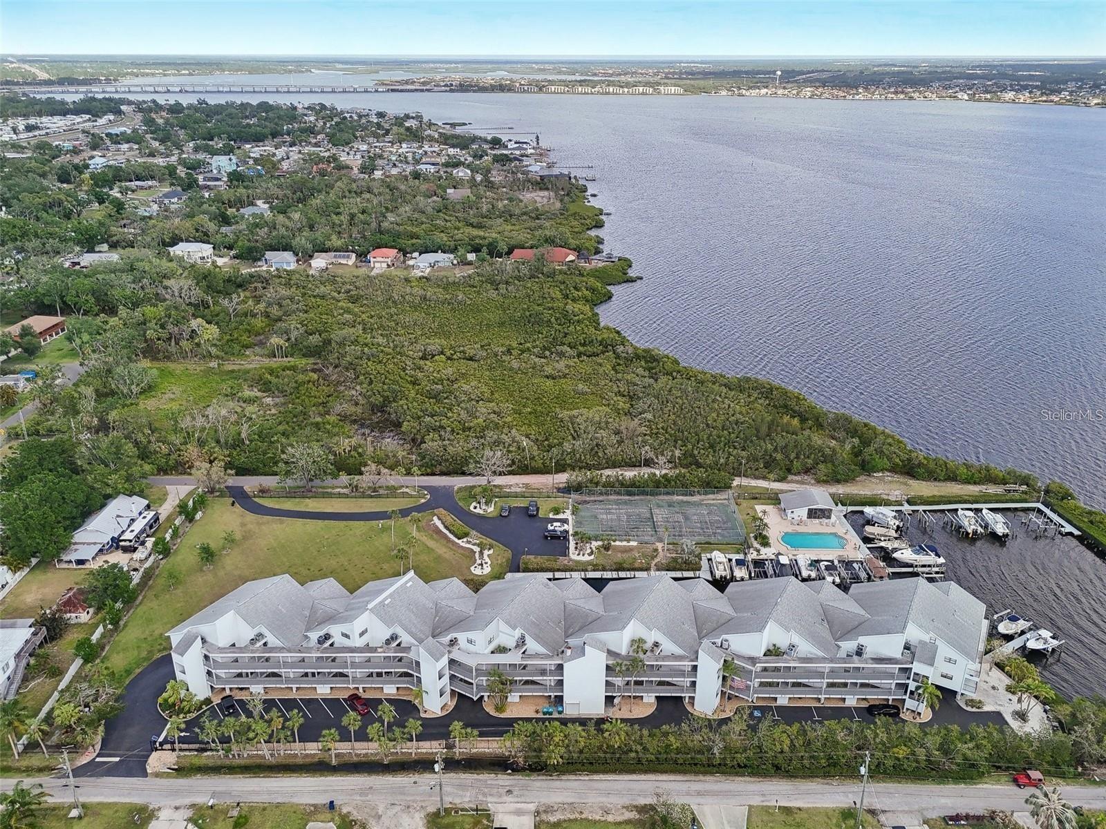 RIVER PLACE - Residential Lease