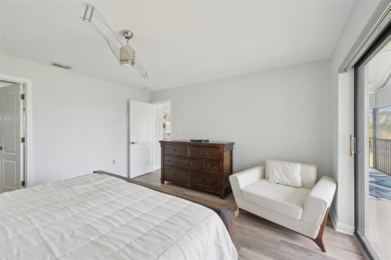 RIVER PLACE - Residential Lease