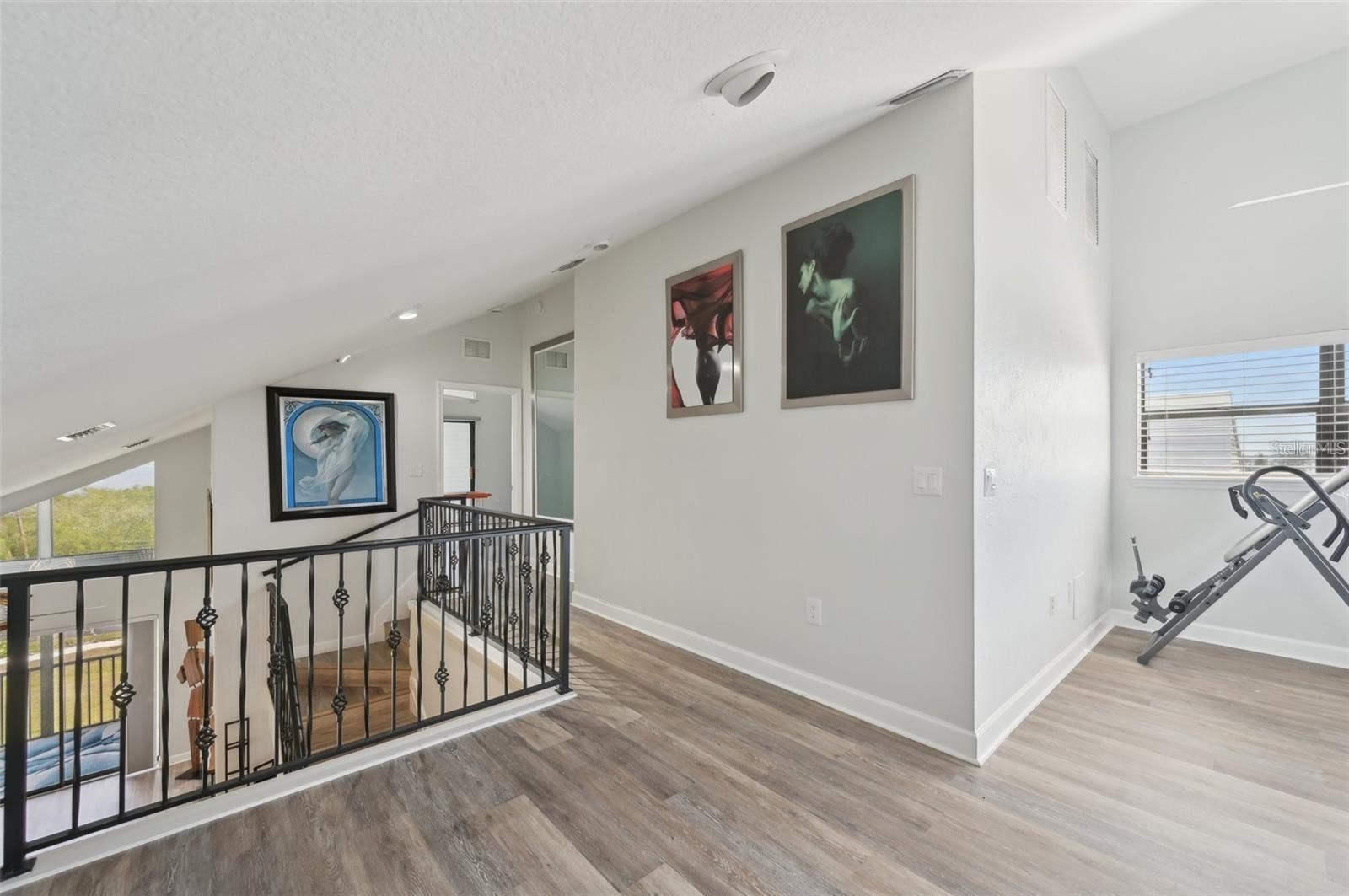 RIVER PLACE - Residential Lease