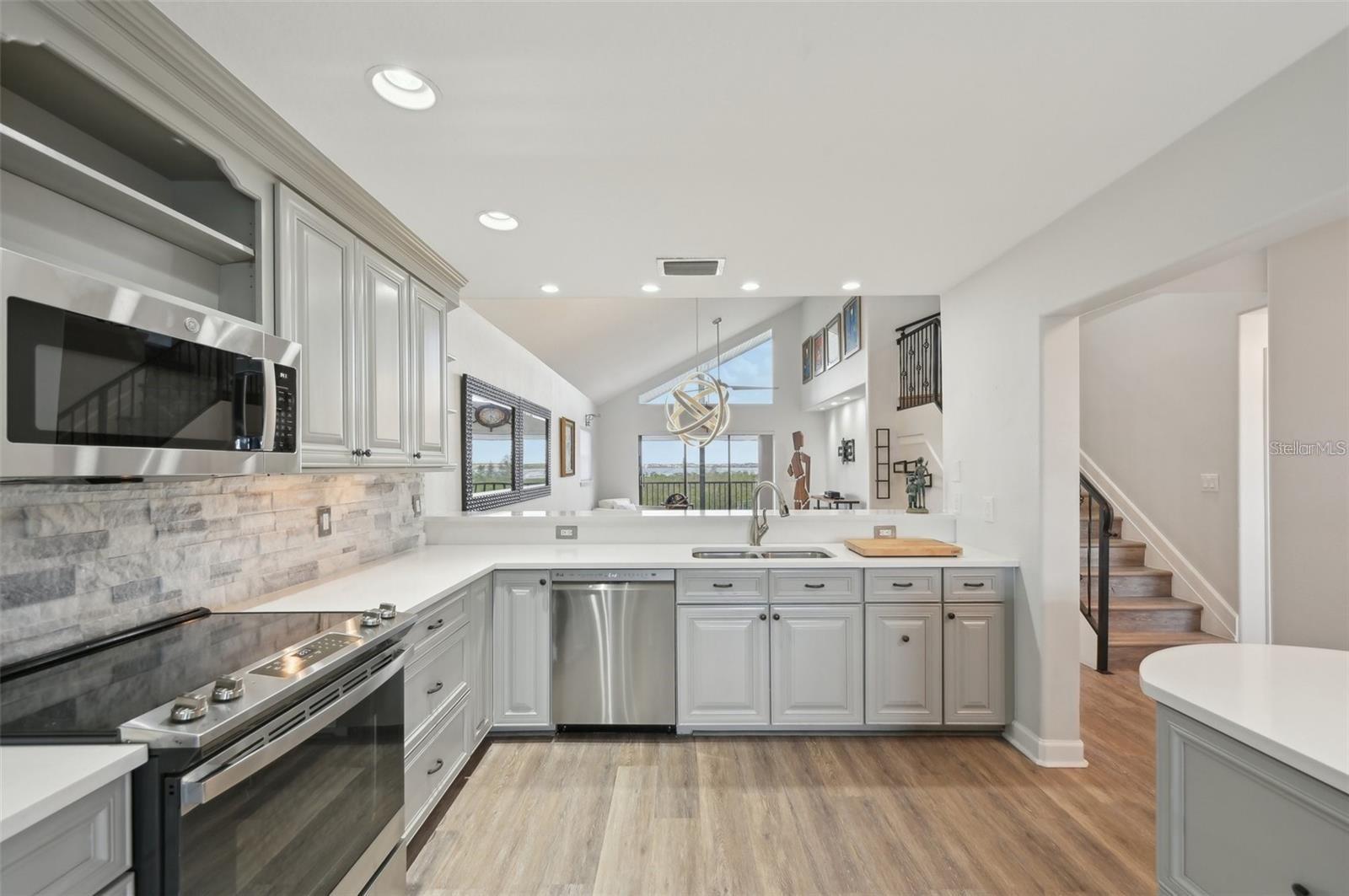 RIVER PLACE - Residential Lease