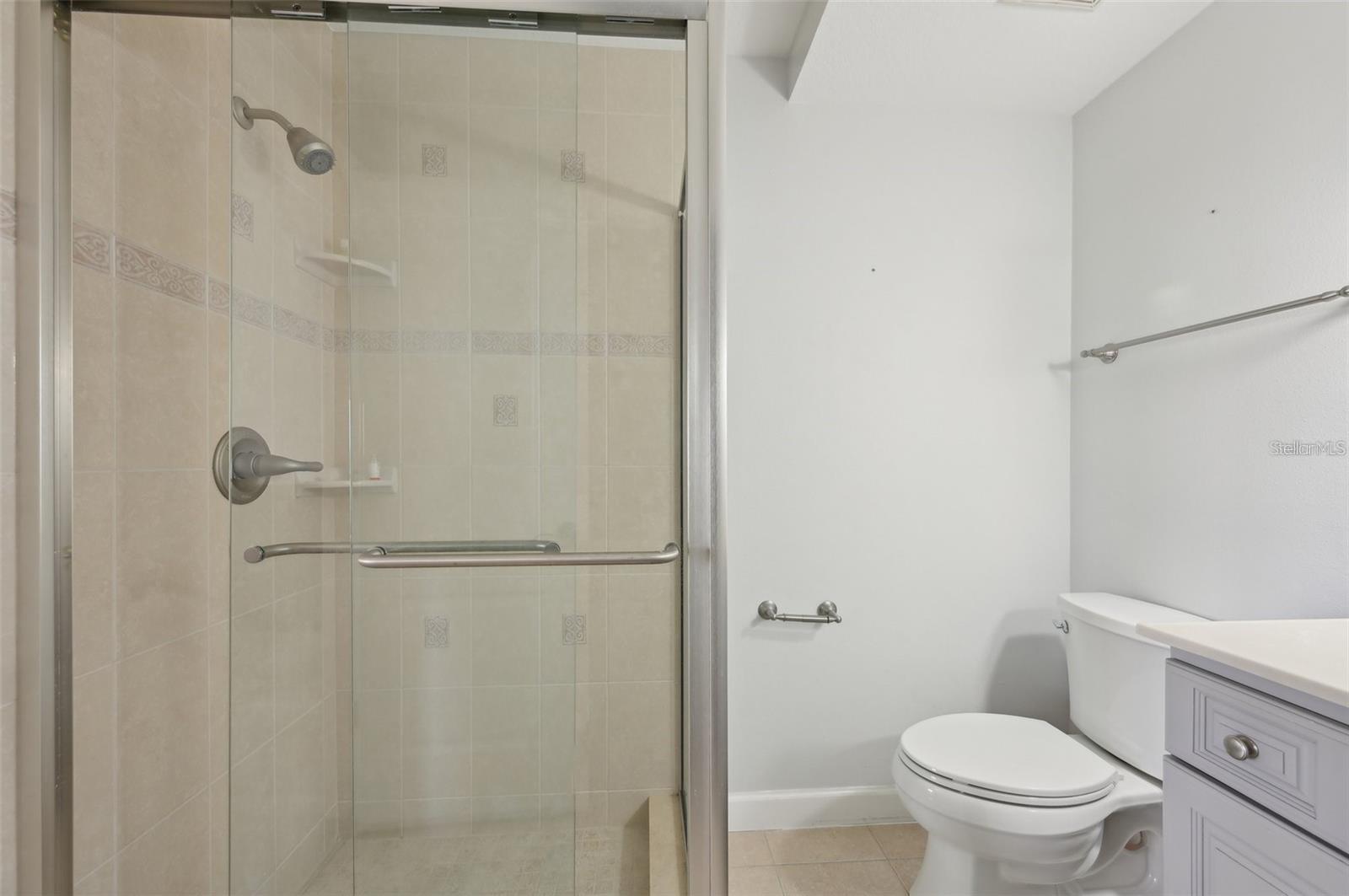 RIVER PLACE - Residential Lease