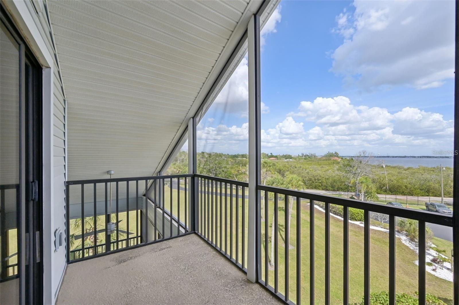 RIVER PLACE - Residential Lease