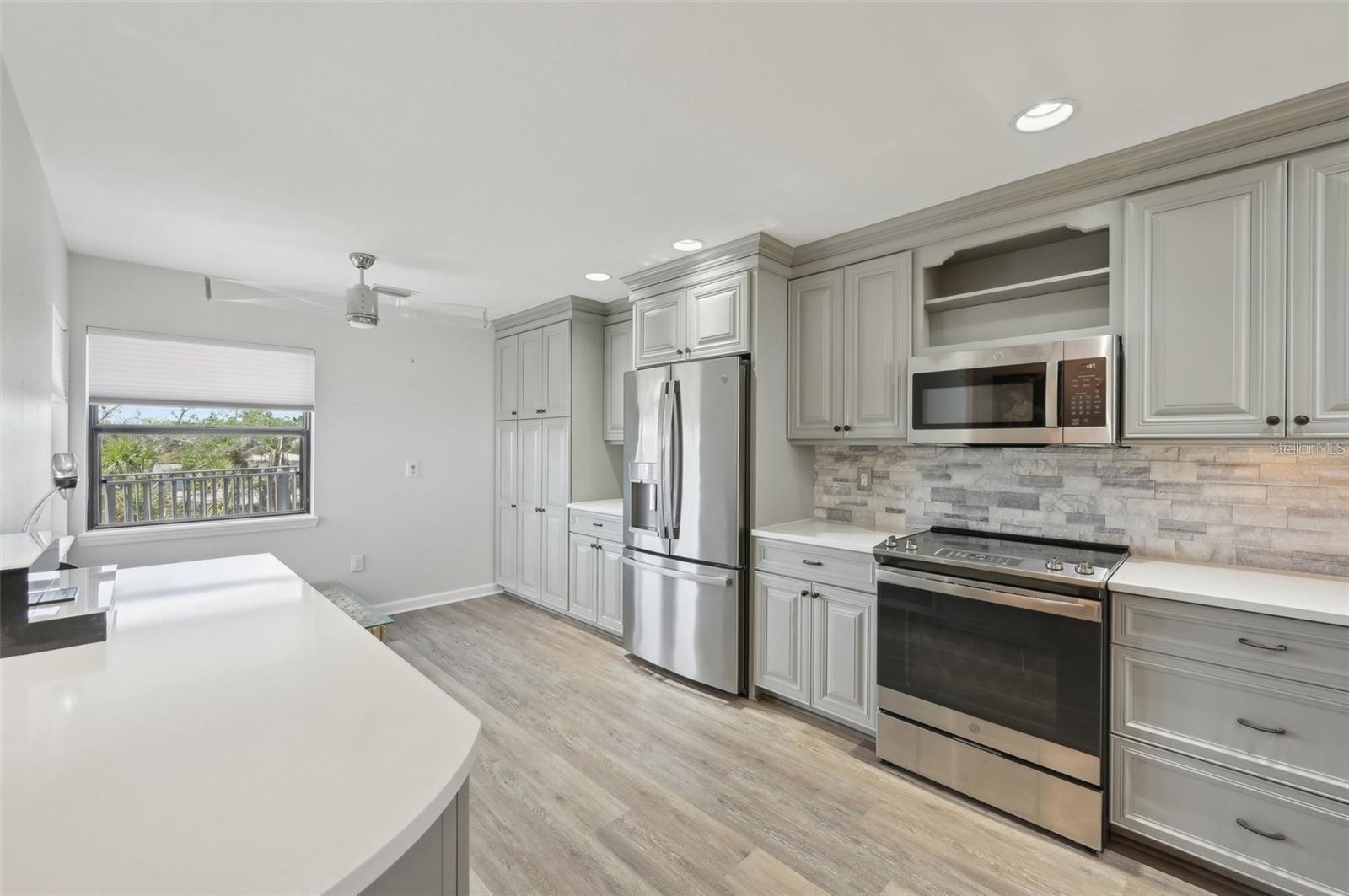 RIVER PLACE - Residential Lease