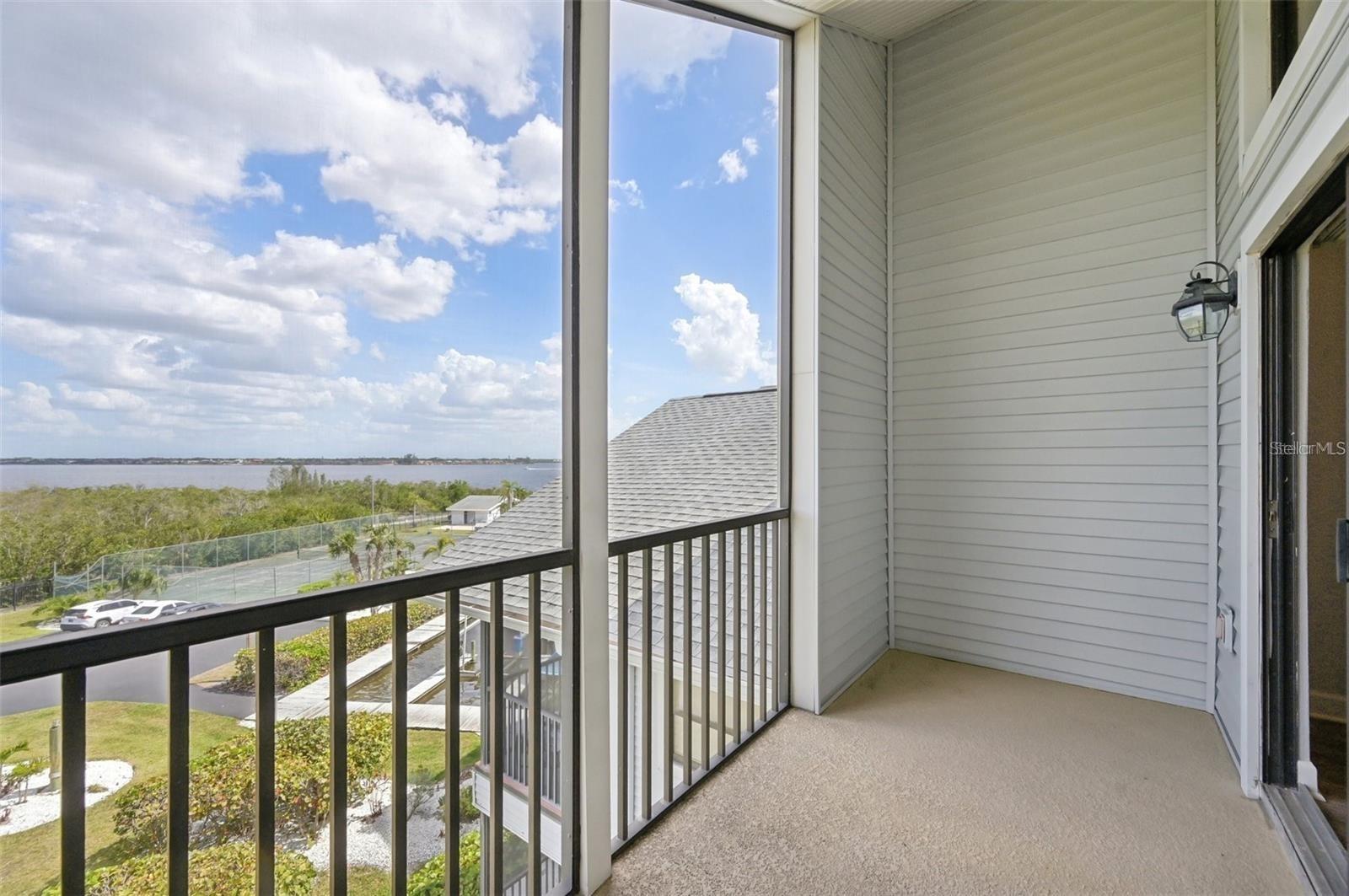 RIVER PLACE - Residential Lease