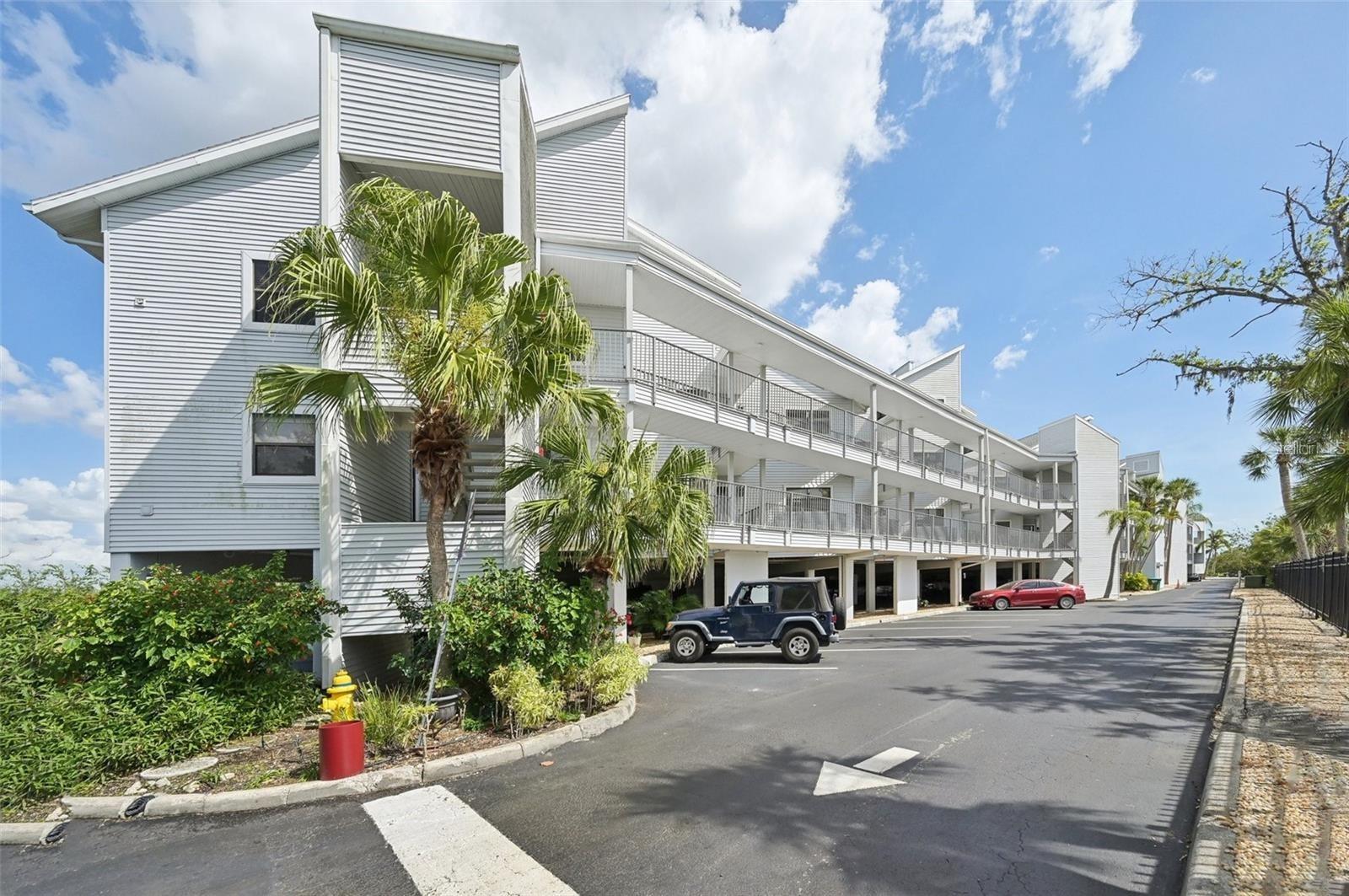 RIVER PLACE - Residential Lease