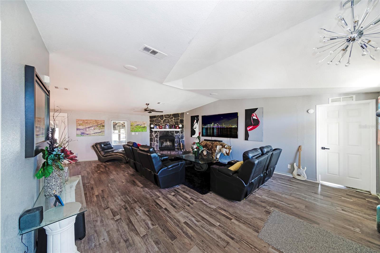 SUNNY HIGHLANDS SUB - Residential