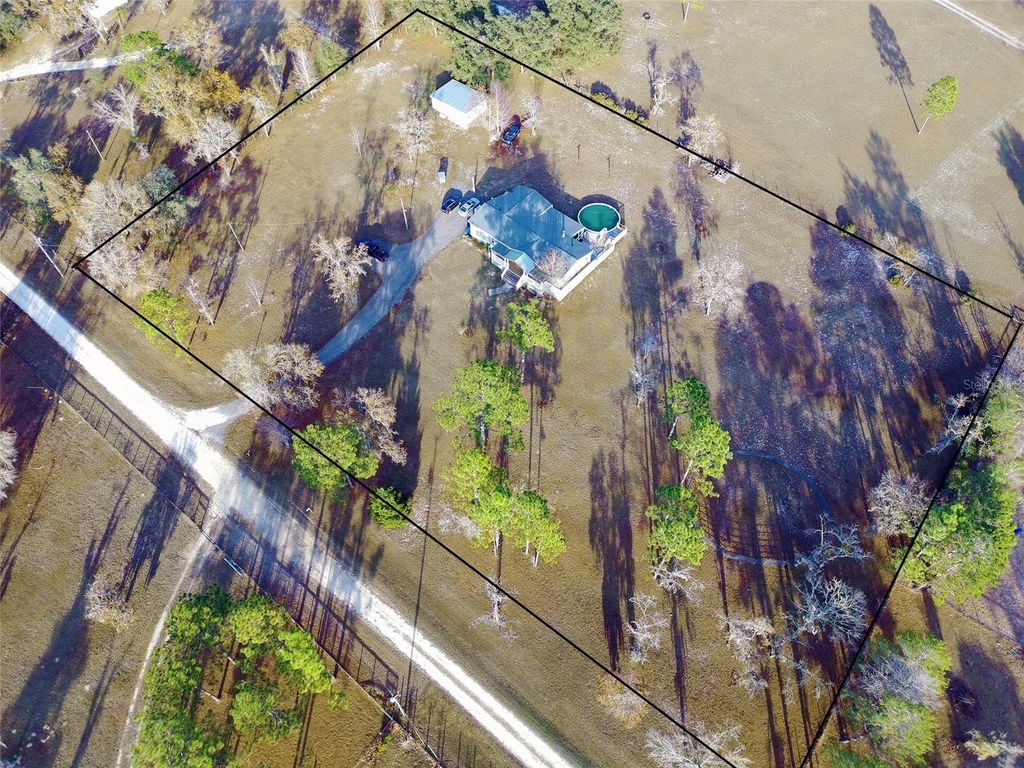 Photo of 5351 NE 121st Terrace, Williston, FL 32696 (MLS # OM714758)