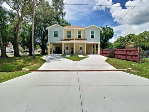 Photo of 4209 W Woodlawn Avenue, Tampa, FL 33614 (MLS # A4653167)