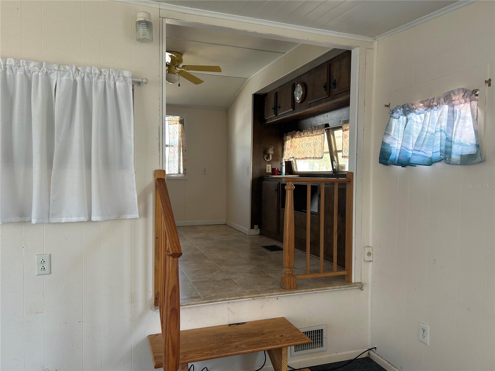 SADDLEBAG LAKE - Residential