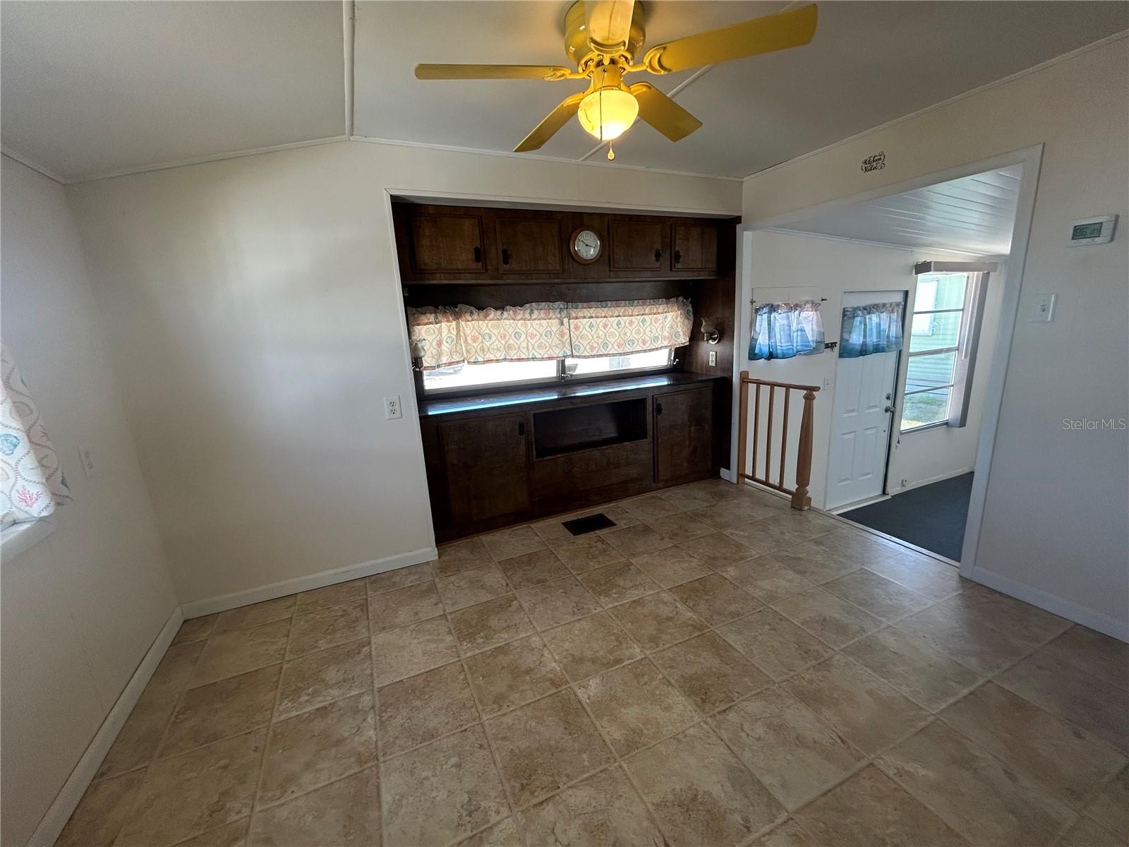 SADDLEBAG LAKE - Residential