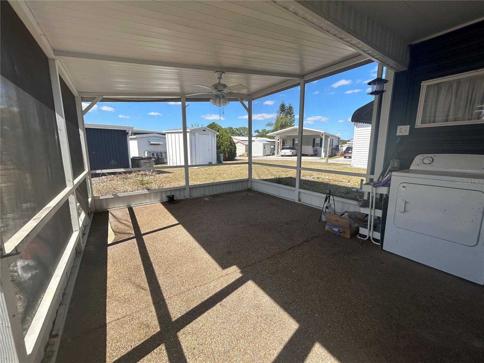 SADDLEBAG LAKE - Residential