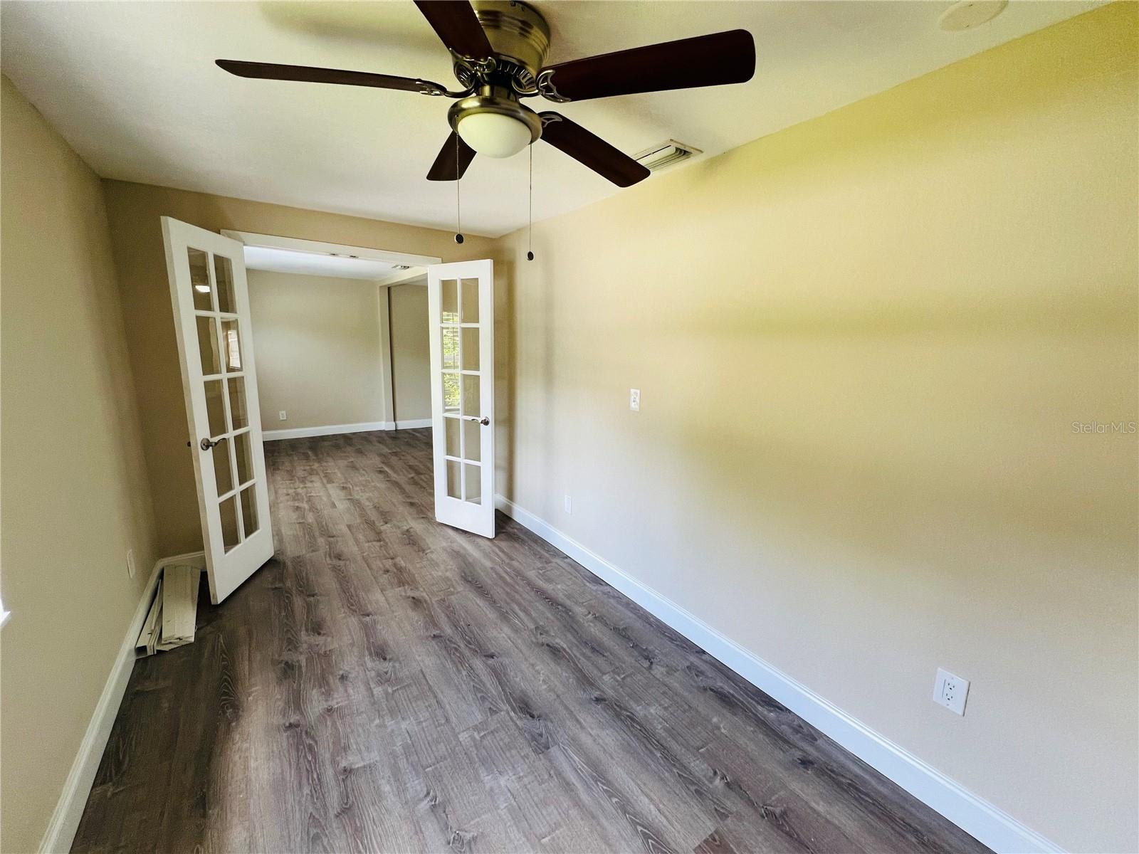 GULF TO BAY GARDENS - Residential