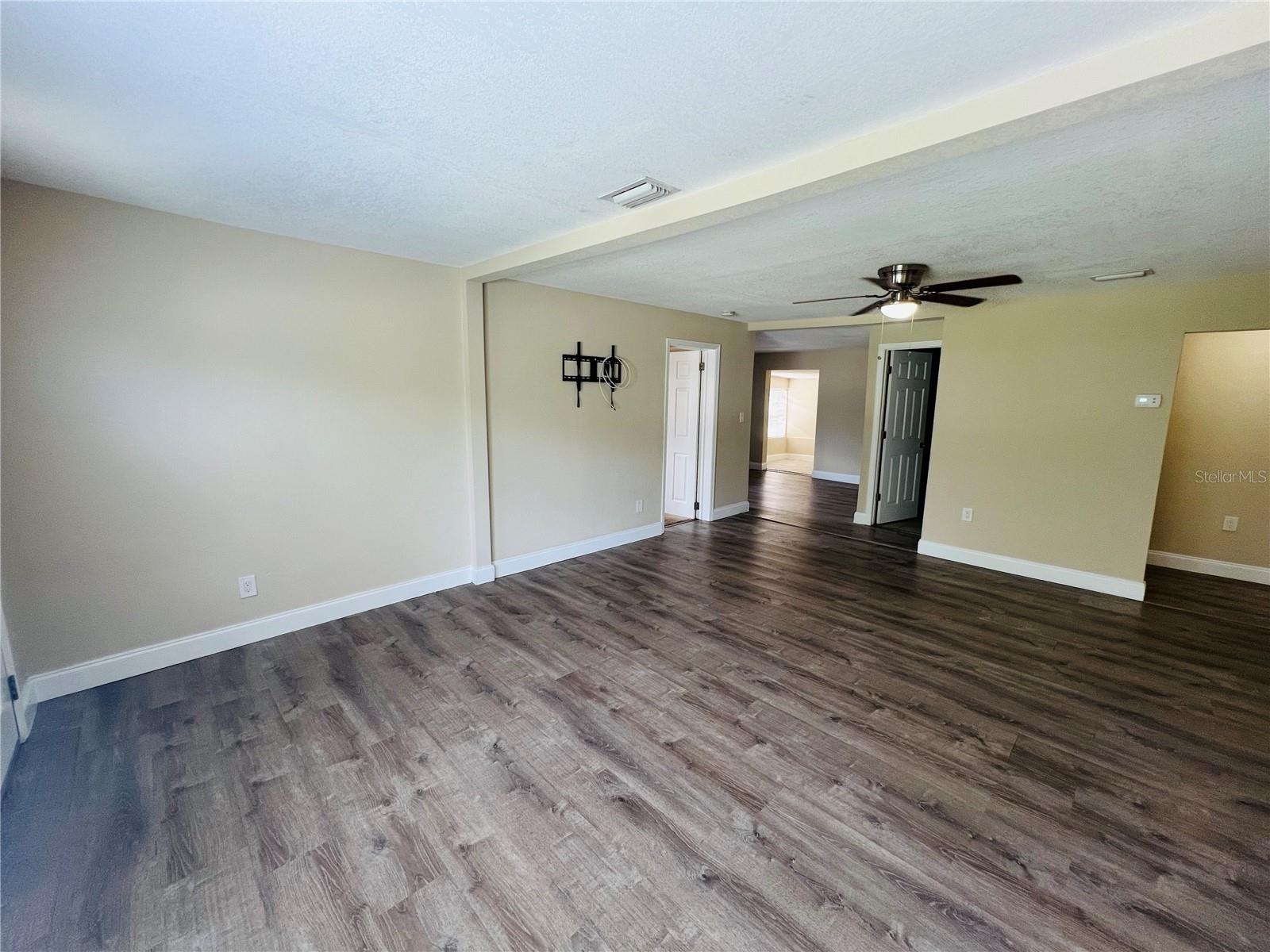 GULF TO BAY GARDENS - Residential
