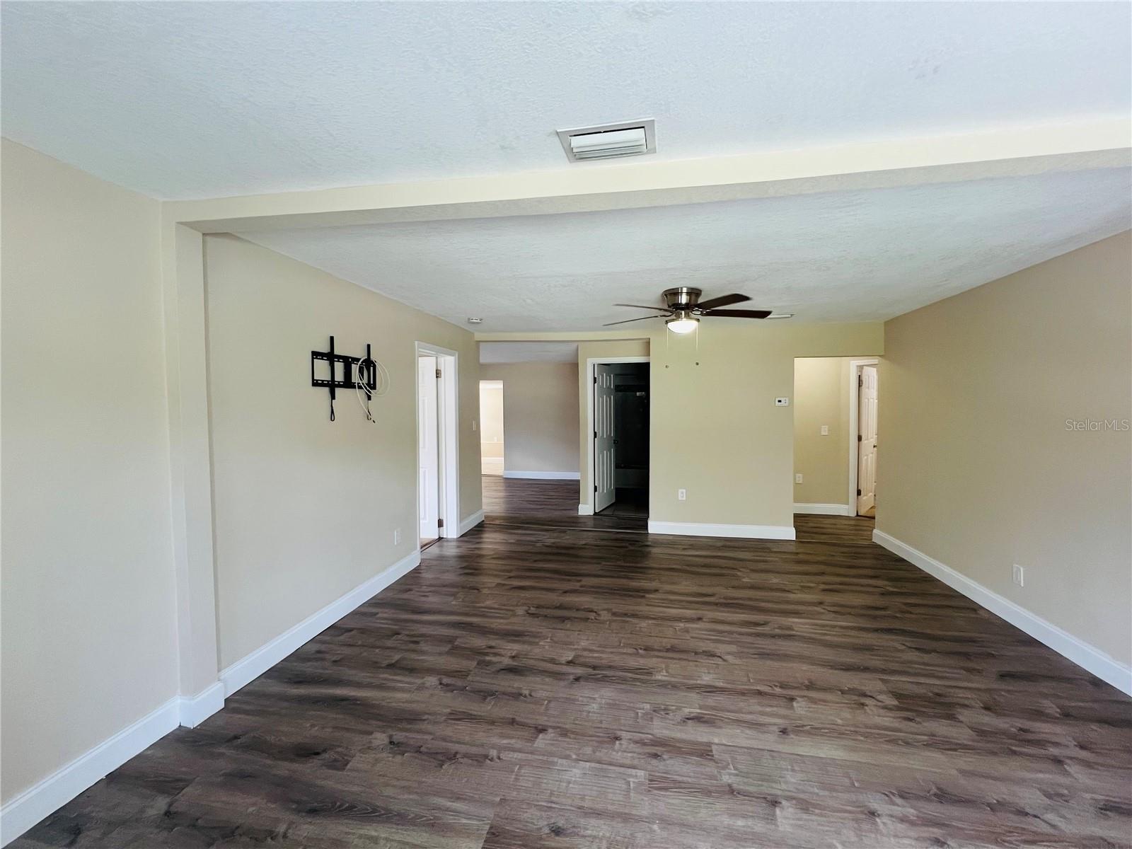 GULF TO BAY GARDENS - Residential