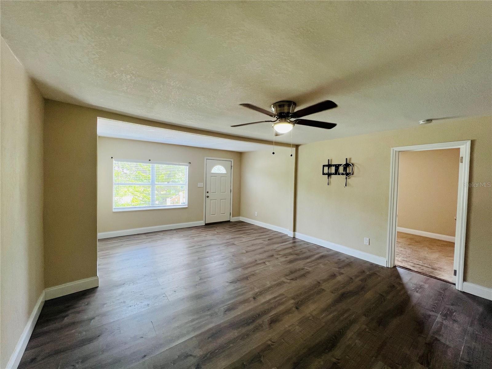 GULF TO BAY GARDENS - Residential