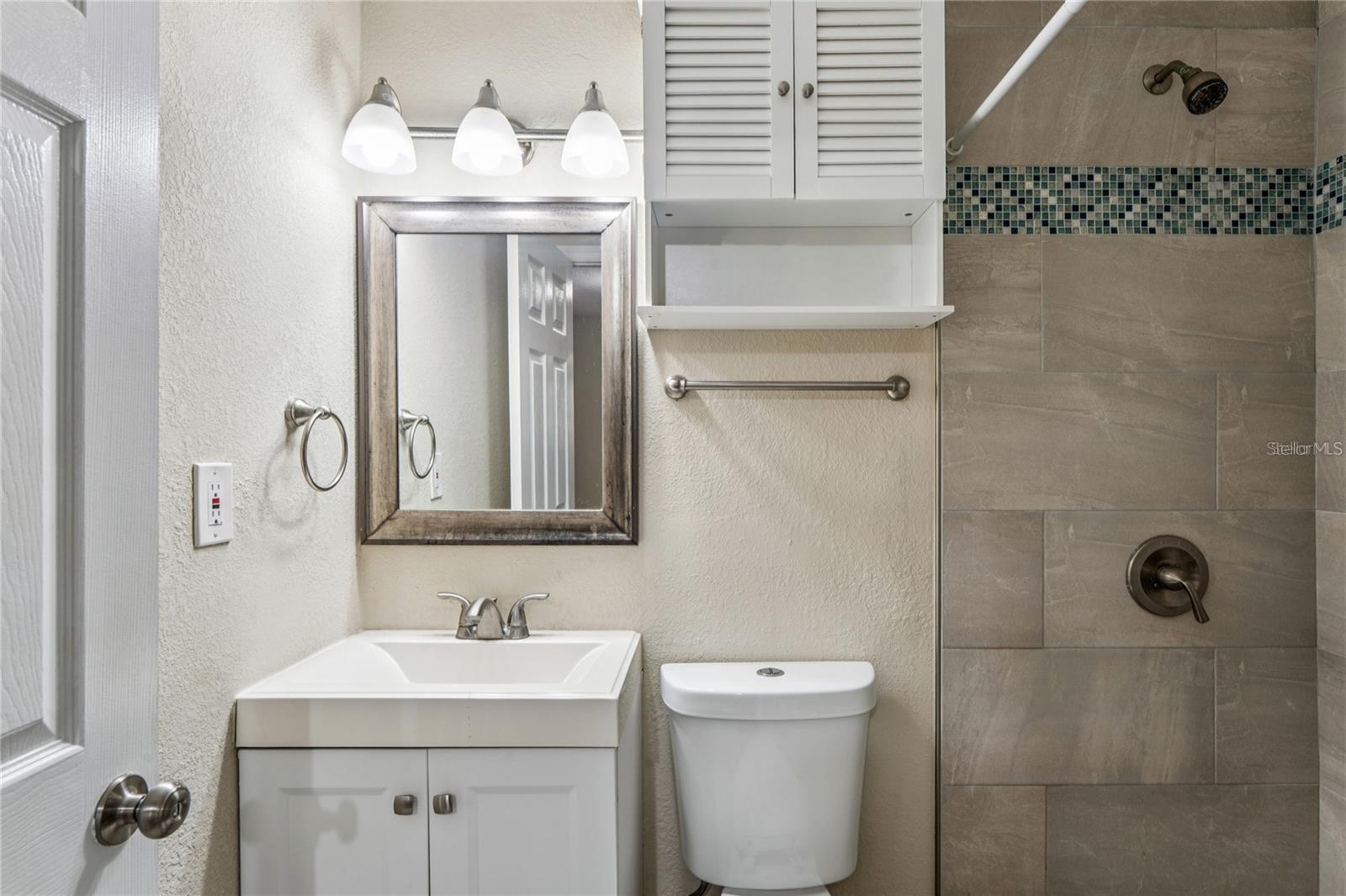 GULF TO BAY GARDENS - Residential