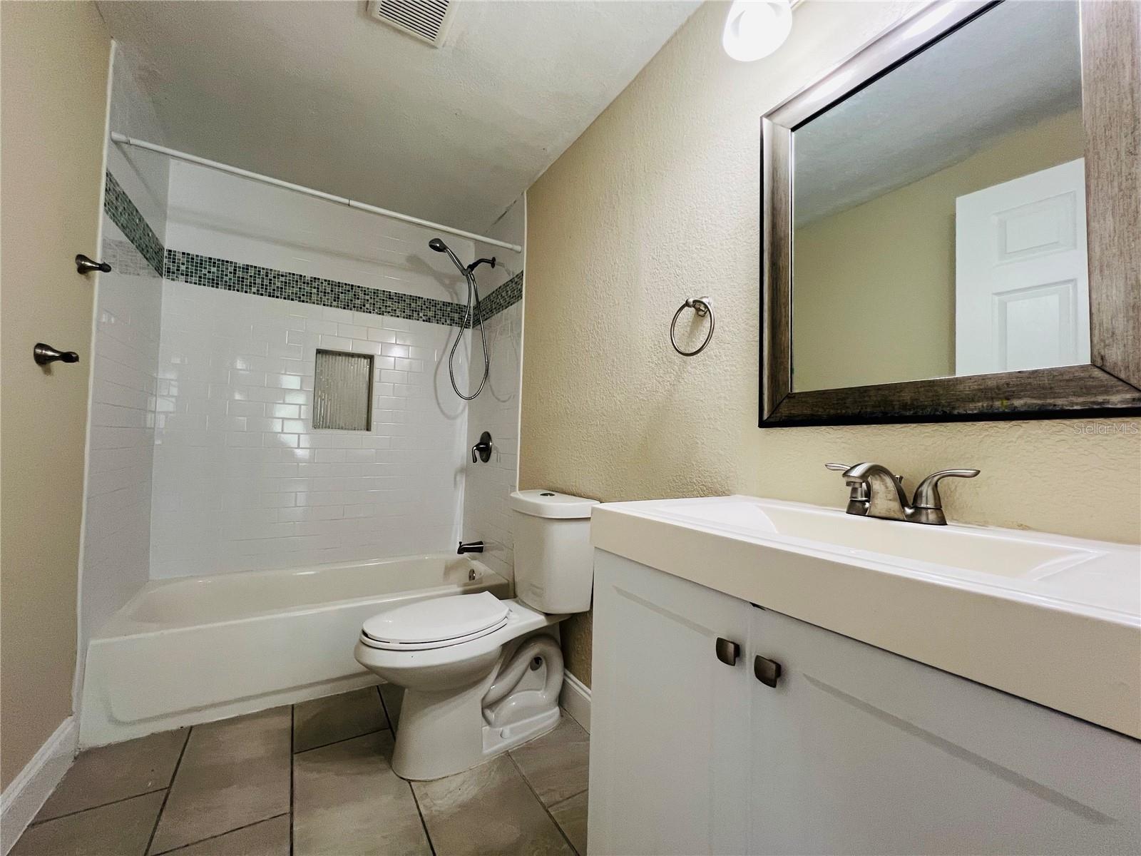 GULF TO BAY GARDENS - Residential