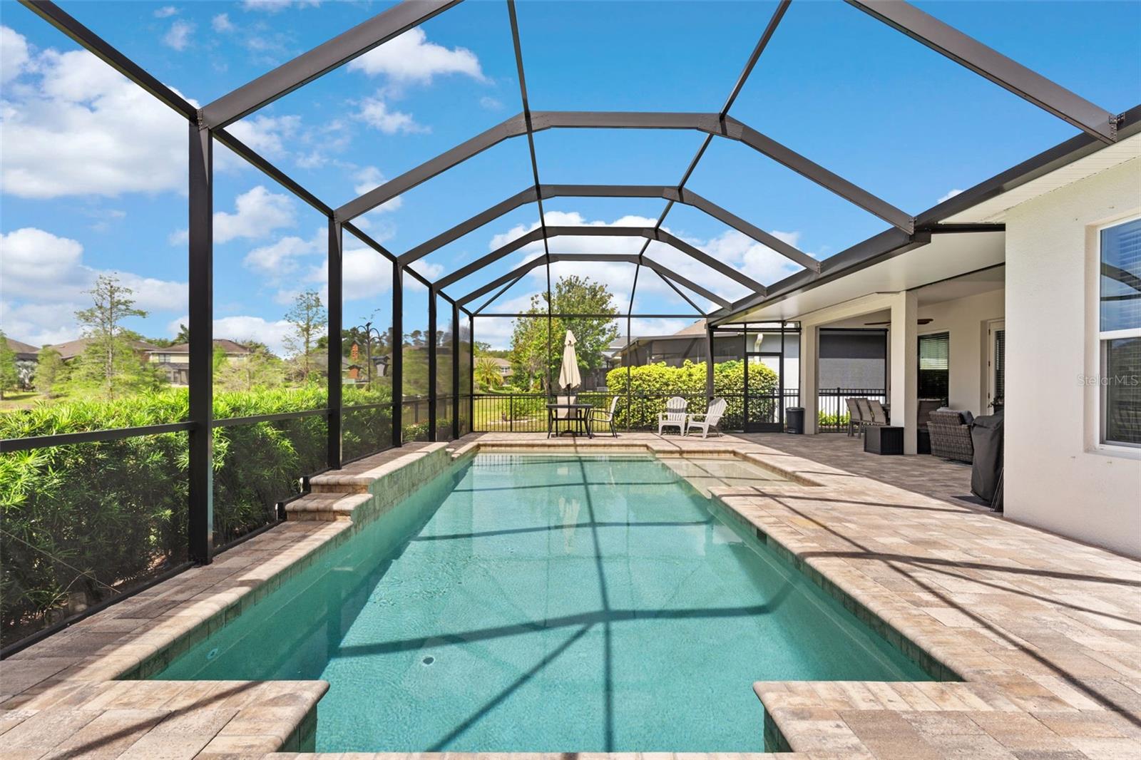 1106 TRACEY ANN LOOP
