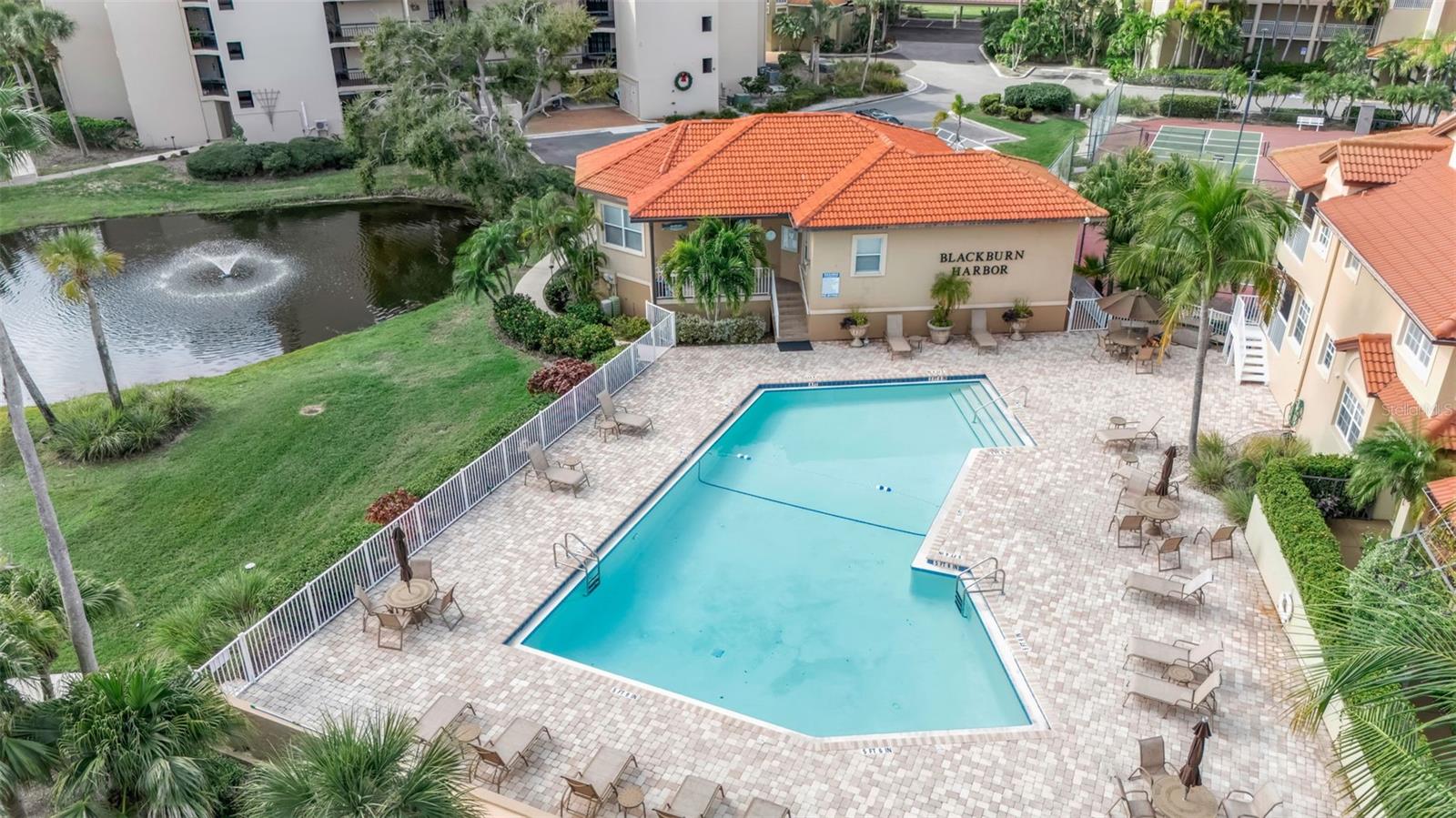 BLACKBURN HARBOR RESIDENCES - Residential