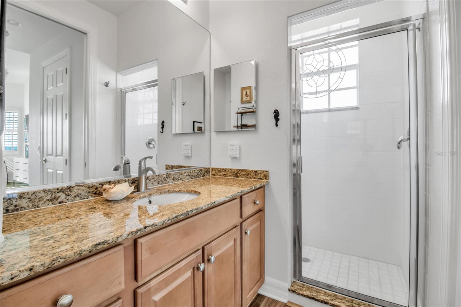 BLACKBURN HARBOR RESIDENCES - Residential