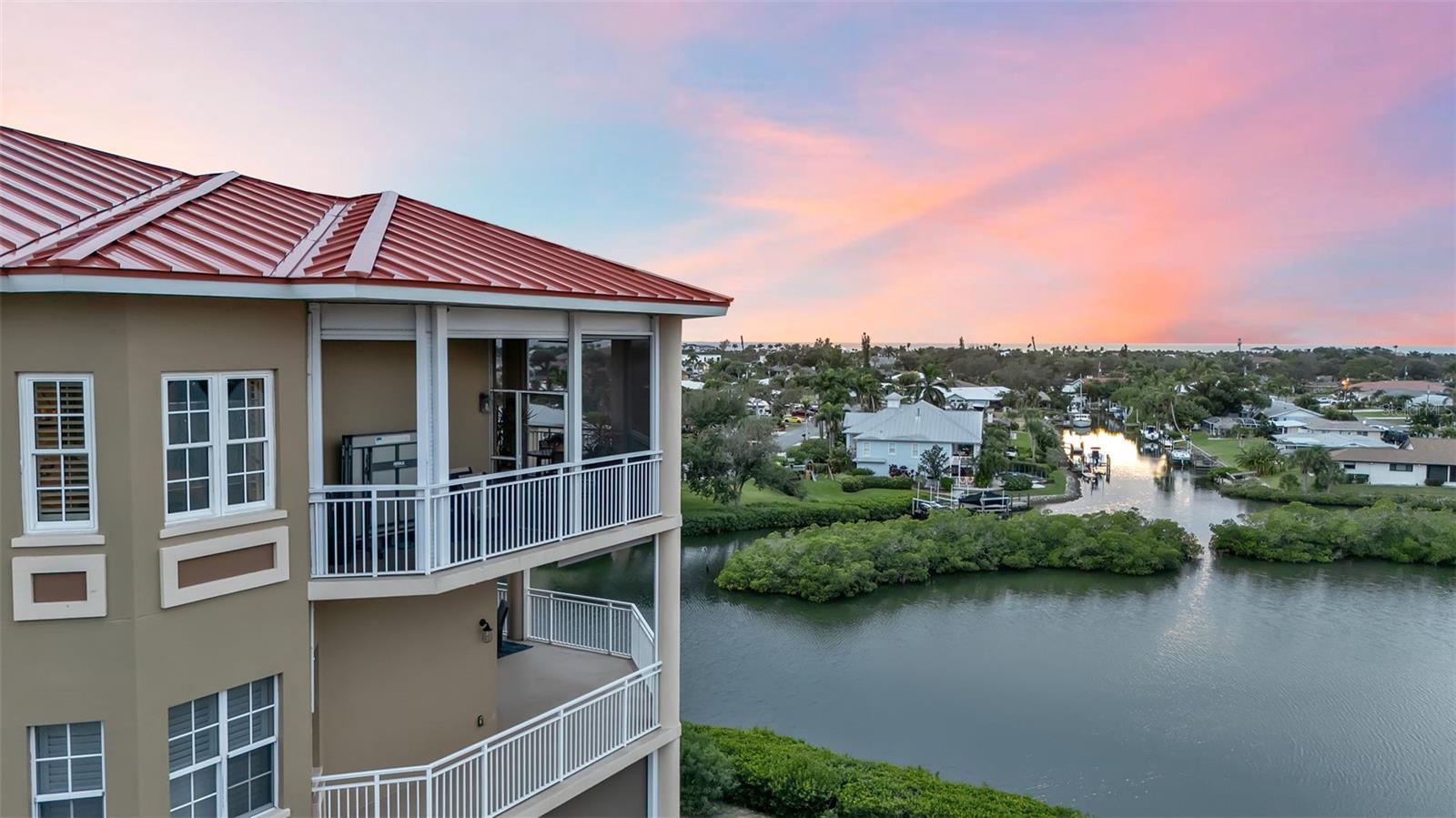 BLACKBURN HARBOR RESIDENCES - Residential