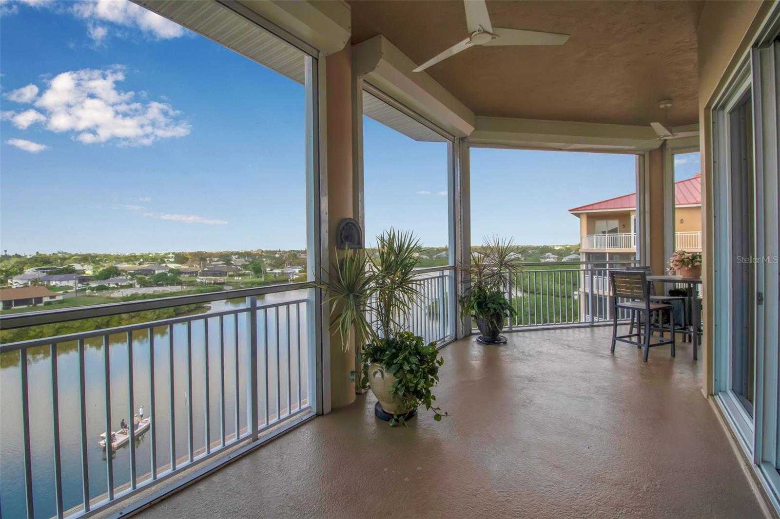 BLACKBURN HARBOR RESIDENCES - Residential