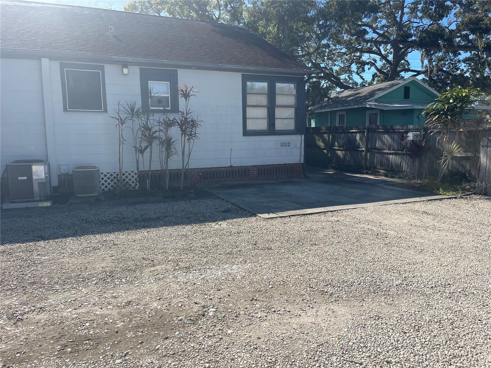 PLAZA PARK ADD CLEARWATER IMPROV CO CORR - Residential Lease