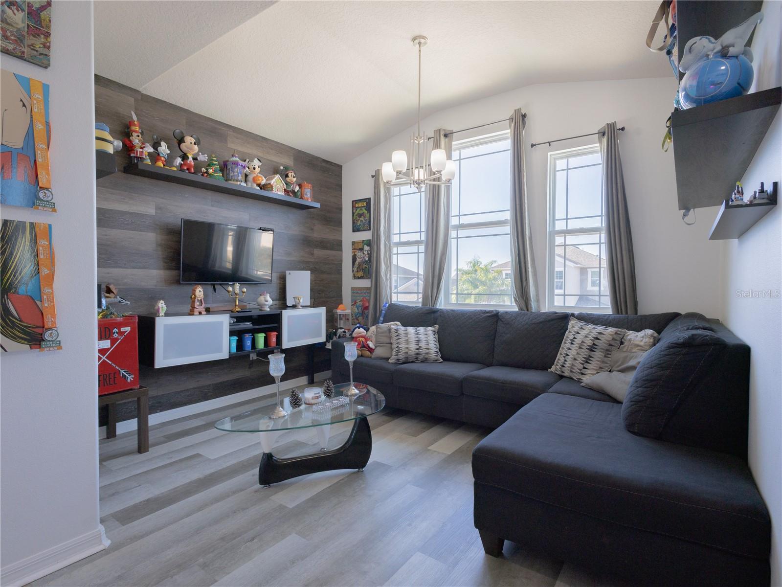 TAPESTRY - Residential