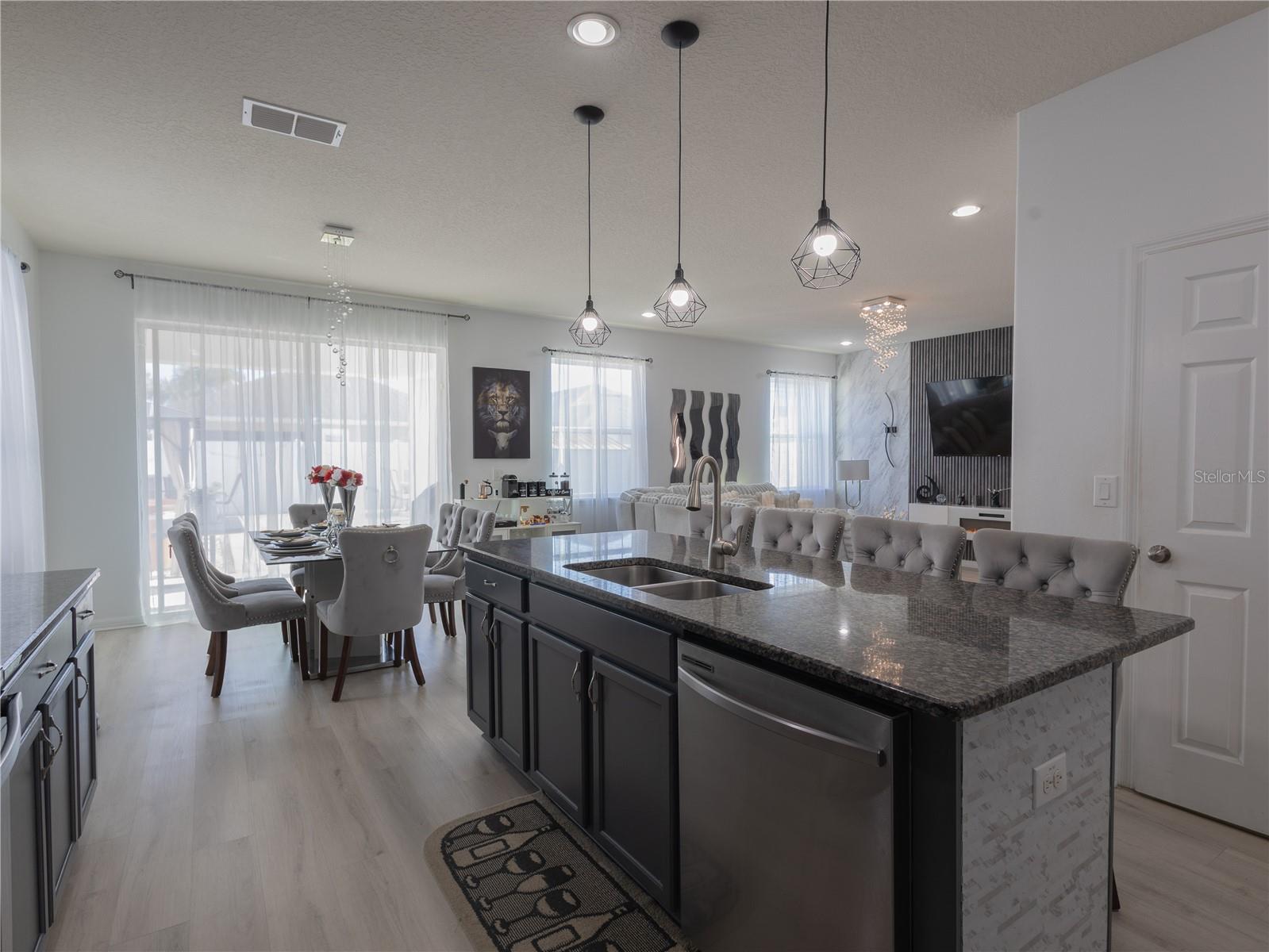 TAPESTRY - Residential