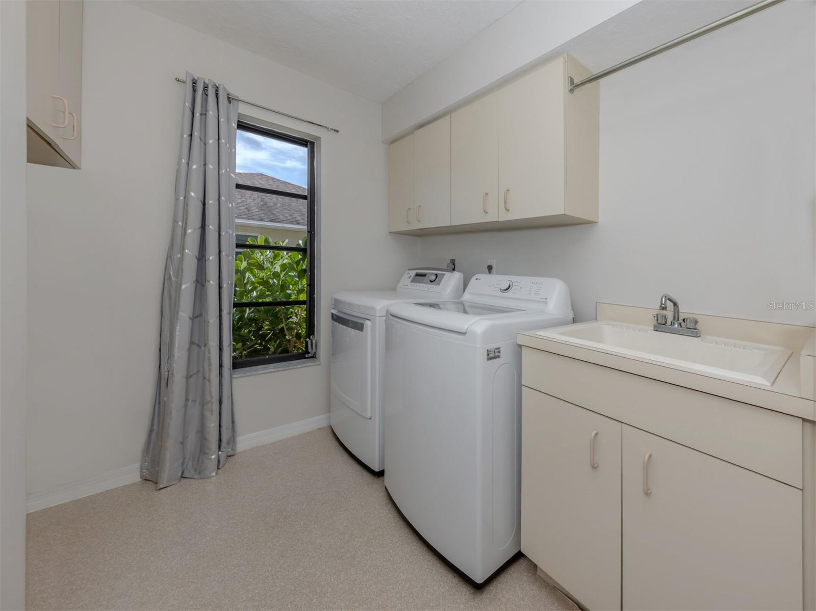 PINEBROOK SOUTH - Residential