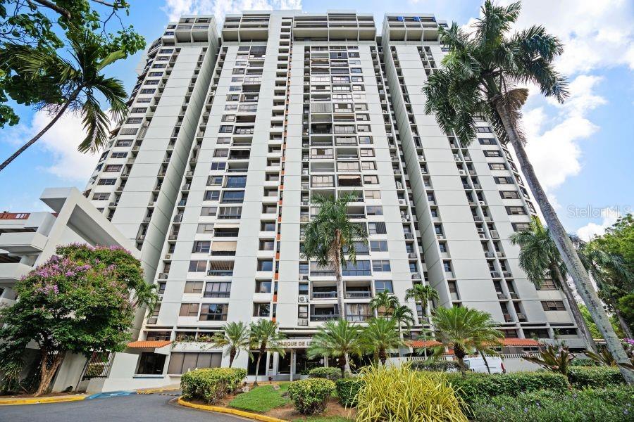 One or more photo(s) has been virtually staged. Comfortable 3-bedroom, 2-bathroom 14th-floor corner unit with balcony and panoramic views. Building amenities include 24/7 gated security, front desk, daily maintenance team, high-speed fiber internet, pool, and BBQ area. Centrally located in Hato Rey with close access to all highways, Plaza Las Américas, El Coliseo, restaurants, pharmacies, hospitals, the financial district and more right next door. Includes 1 protected parking space with more parking spaces available for rent.