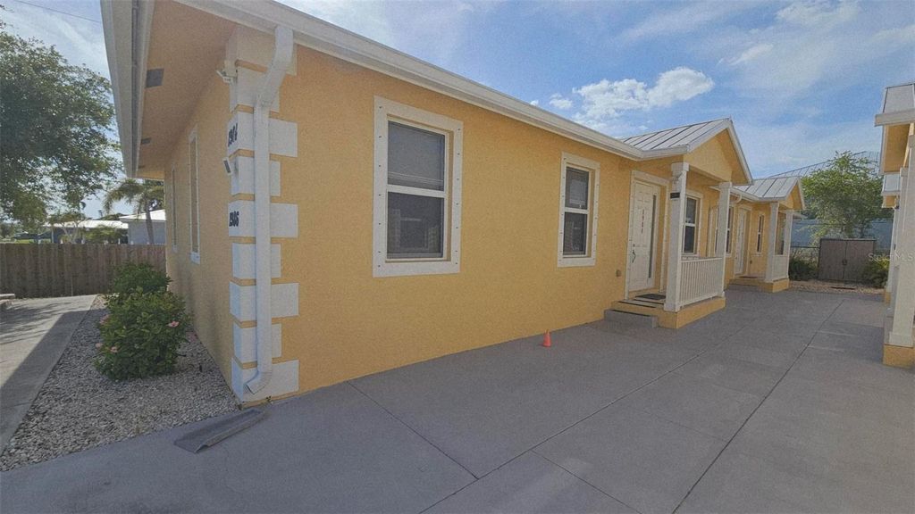 Photo of 1986 Mississippi Ave, Englewood, FL 34224 (MLS # S5147321)