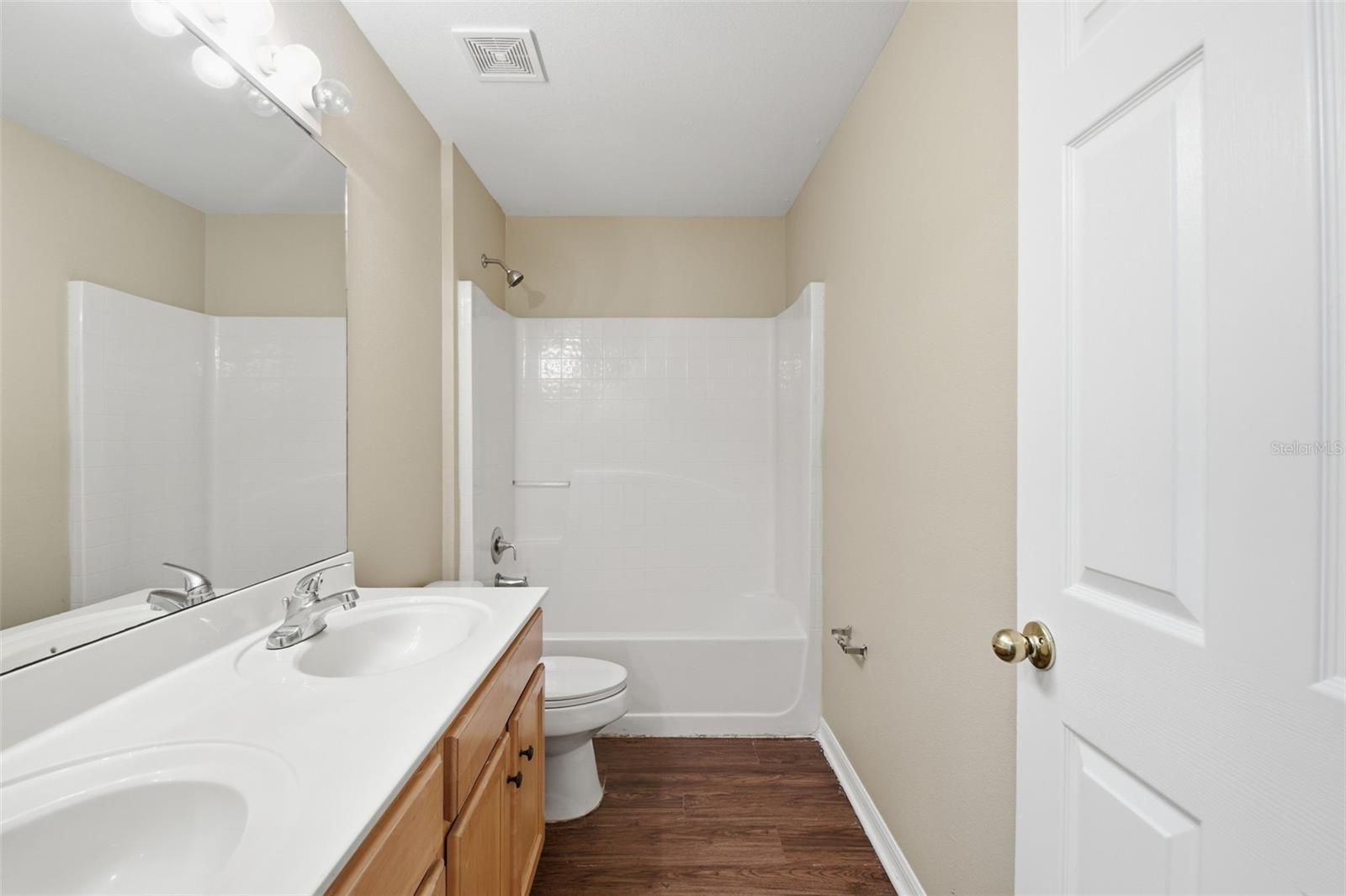 KINGS LAKE PH 2B - Residential