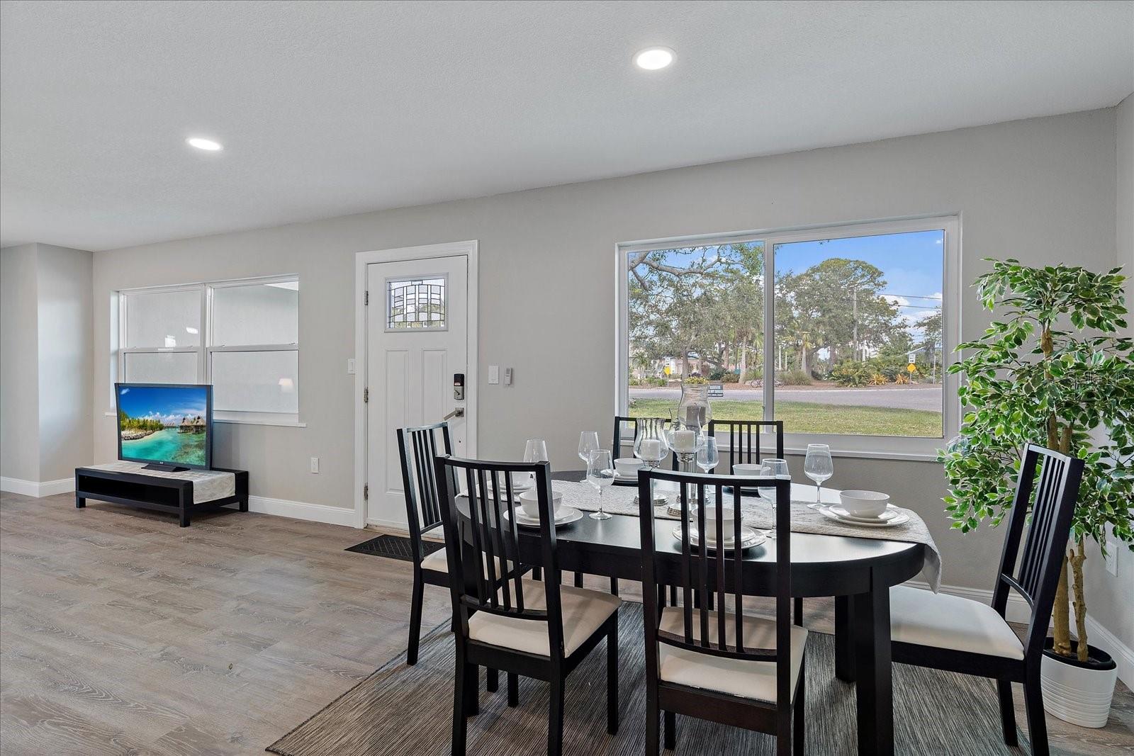 BAY POINT CORR OF - Residential