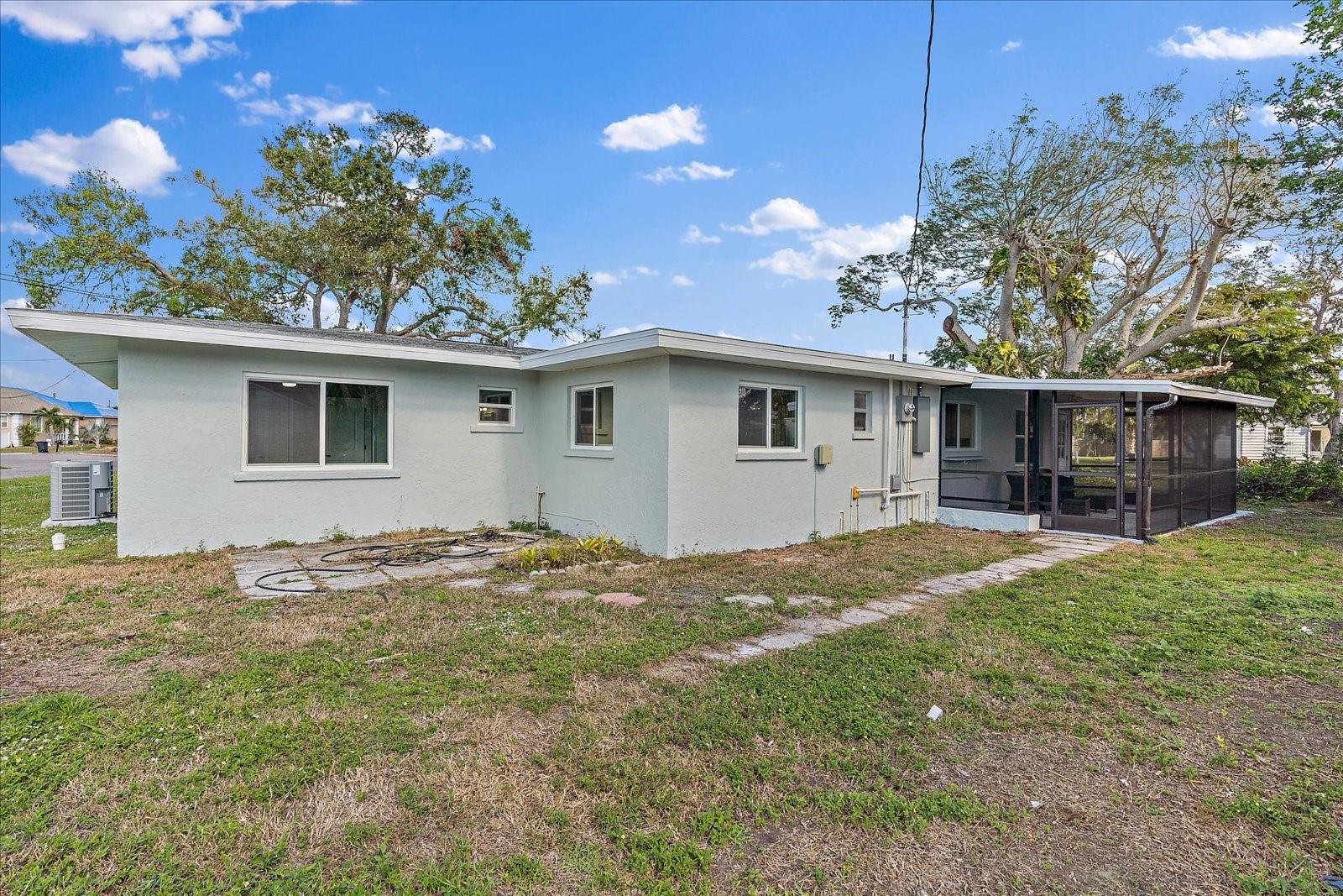 BAY POINT CORR OF - Residential