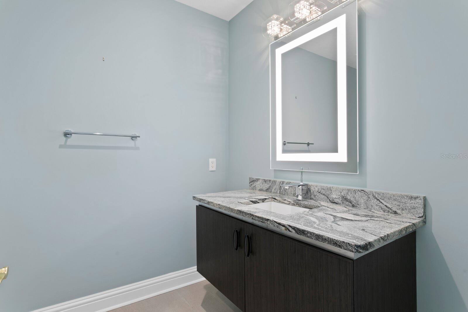 3507 BAYSHORE BOULEVARD 102
